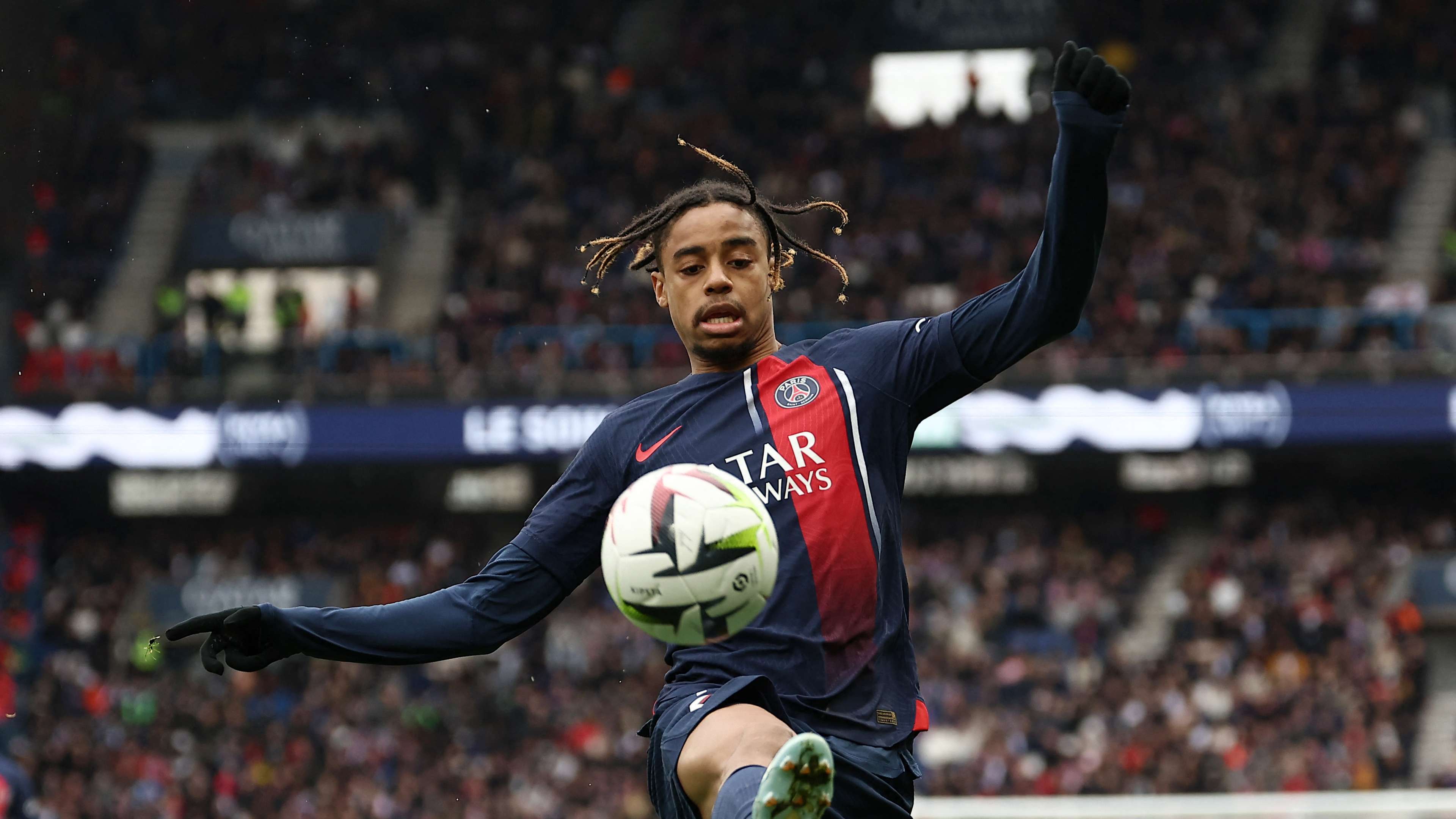 TOPSHOT-FBL-FRA-LIGUE1-PSG-REIMS