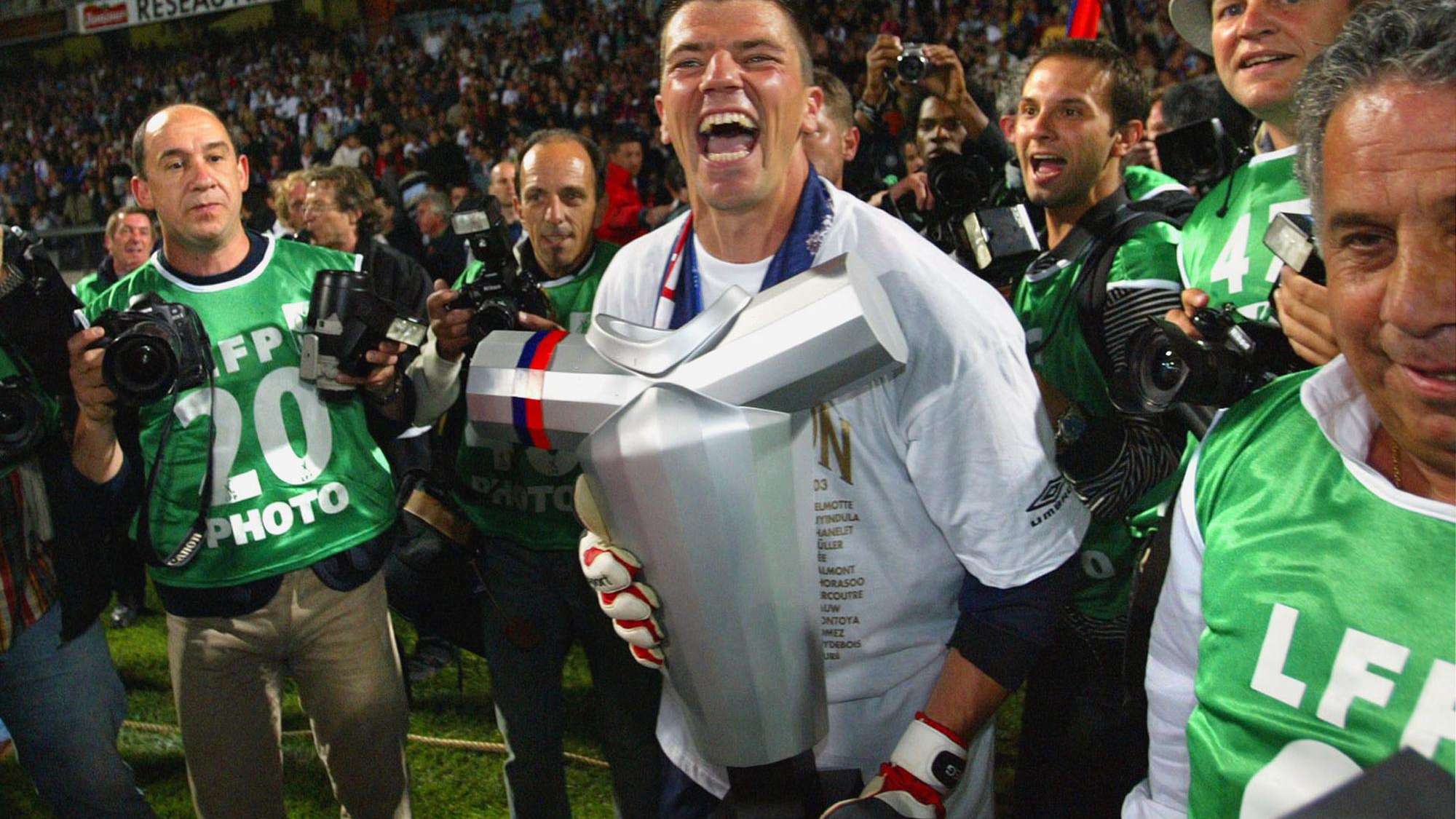 TOPSHOT-SOCCER-FRA-L1-LYON