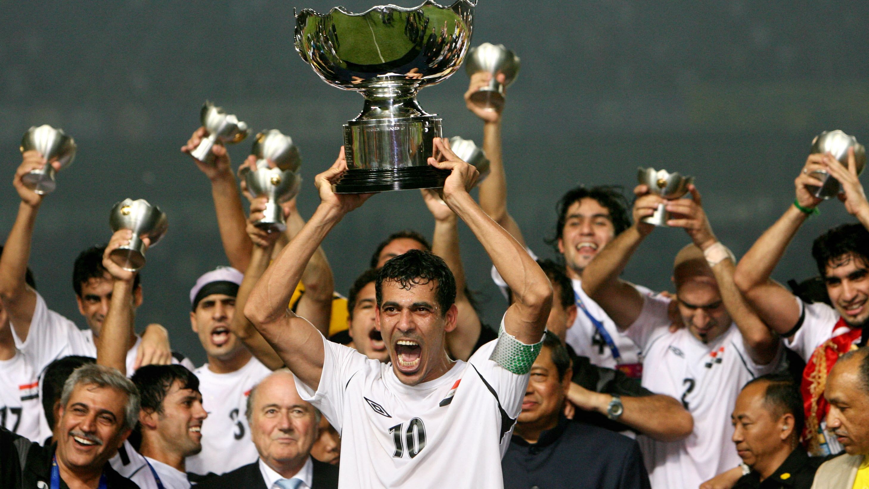 TOPSHOT-FBL-ASIA2007-INA-IRQ-KSA