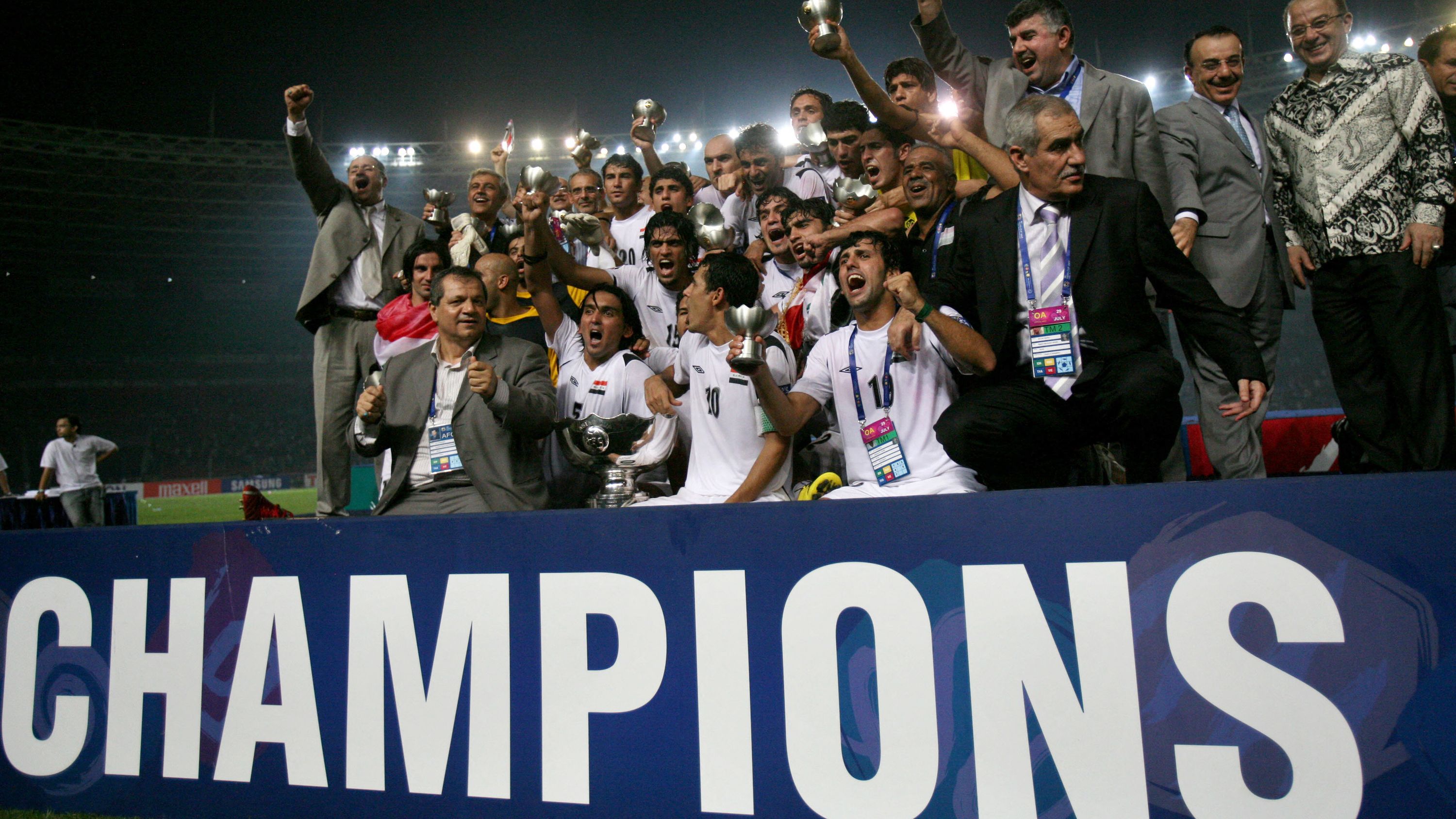 TOPSHOT-FBL-ASIA2007-INA-KSA-IRQ