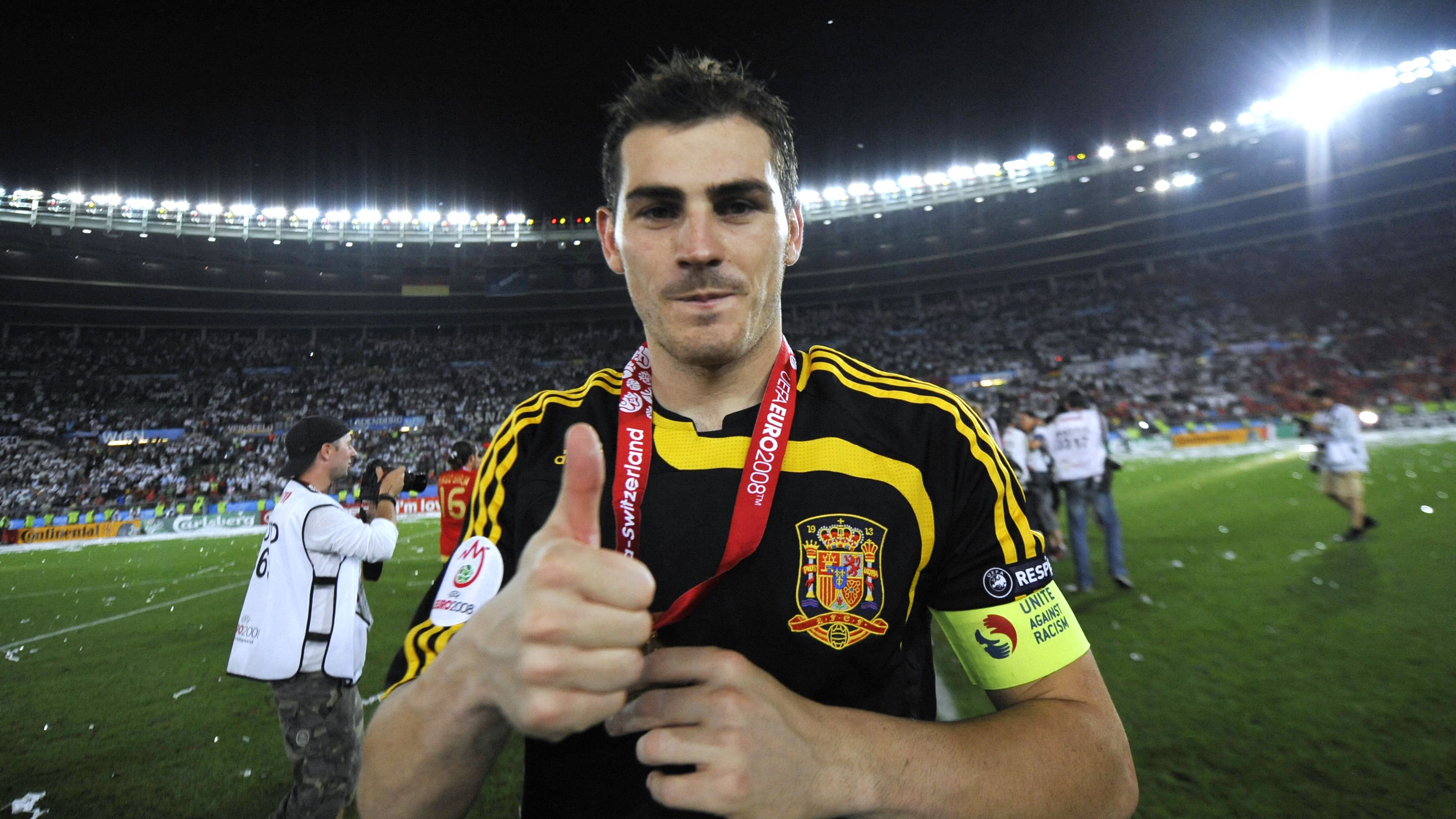 FBL-EURO-2008-GER-ESP-MATCH 31