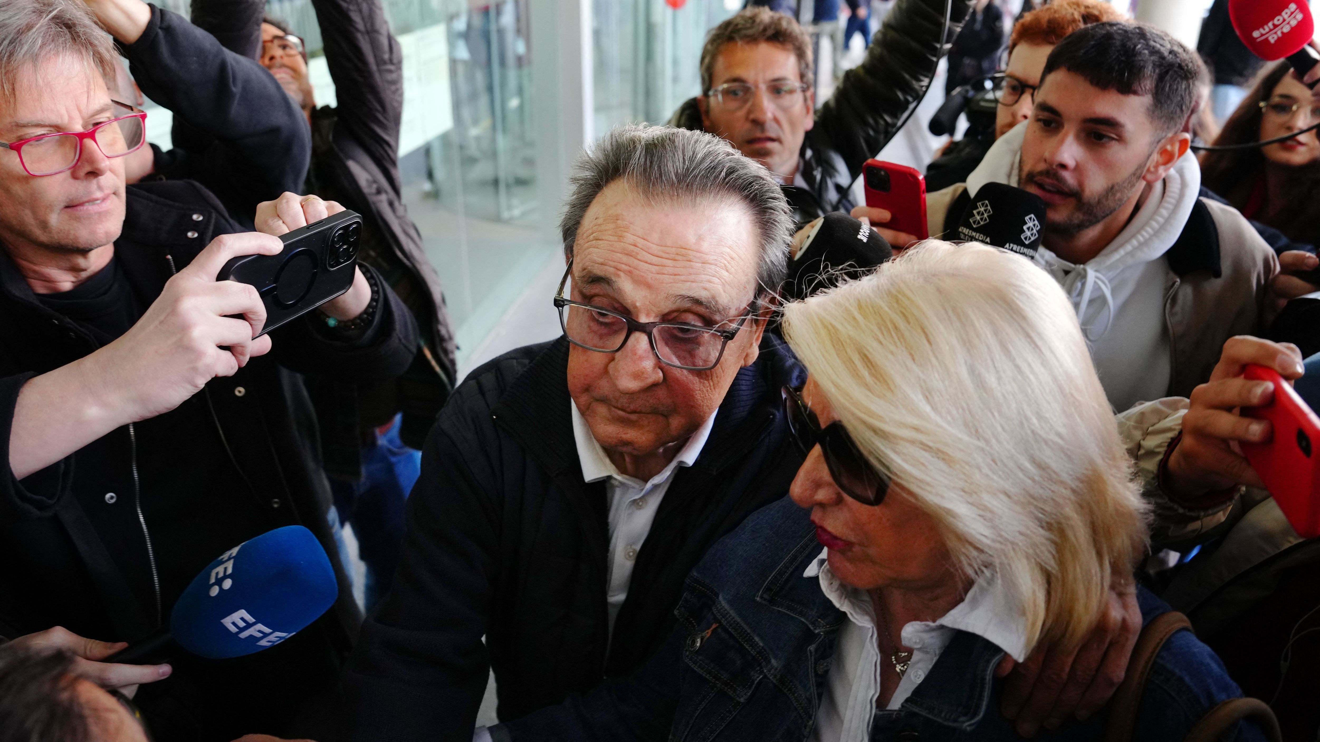 SPAIN-FBL-BARCELONA-COURT-BRIBERY