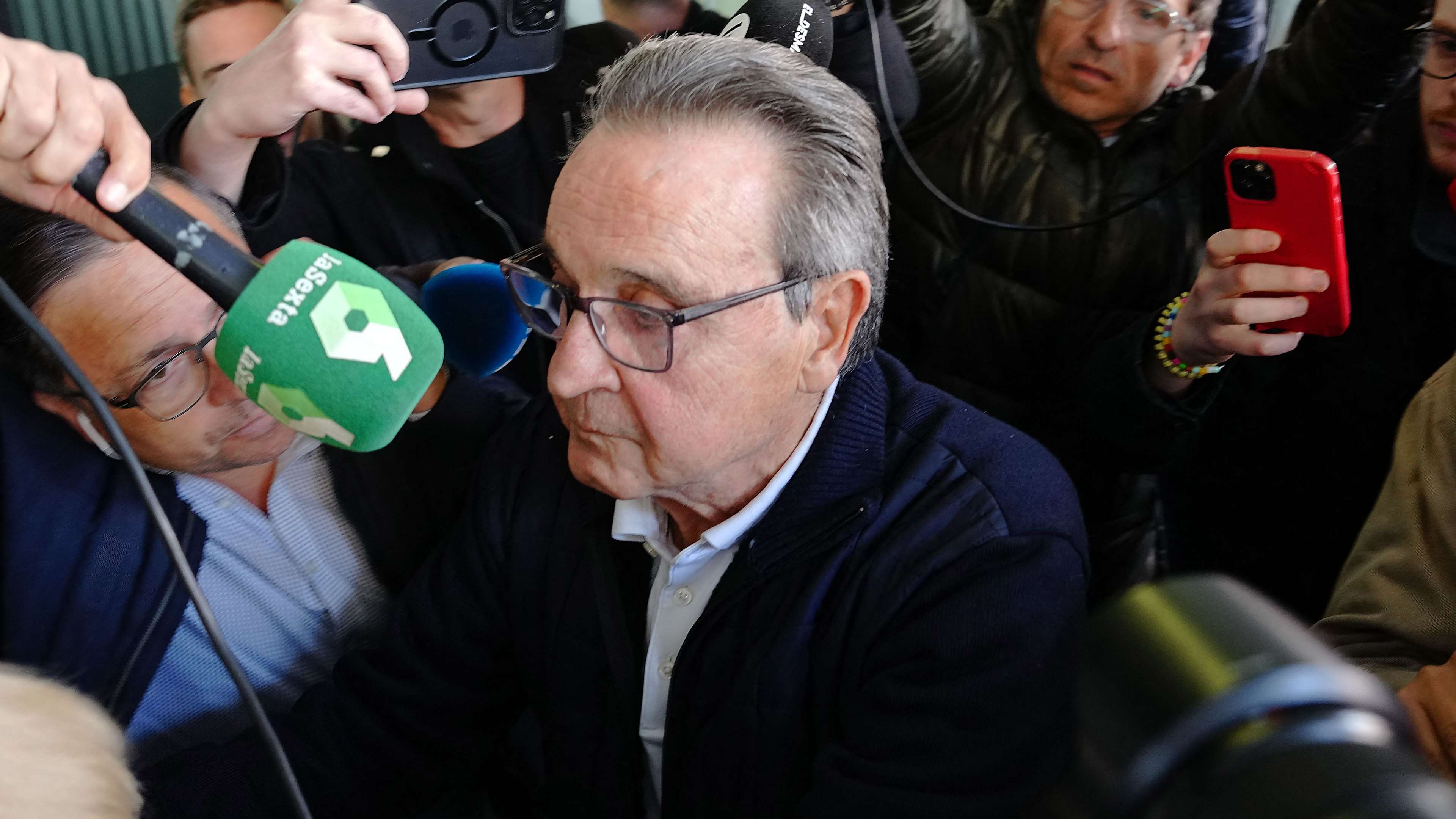 SPAIN-FBL-BARCELONA-COURT-BRIBERY