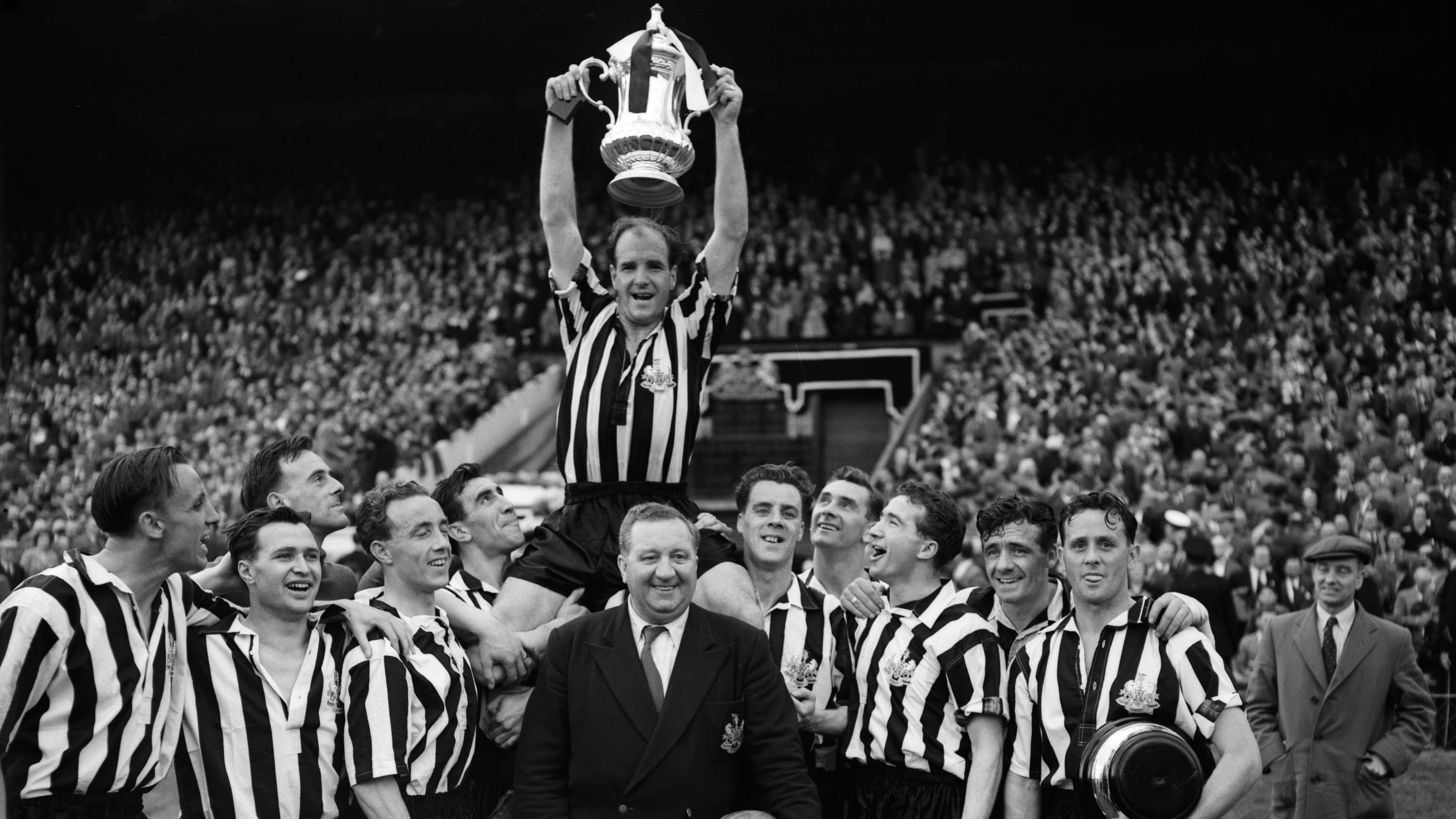 Newcastle United FC Win FA Cup, 1955