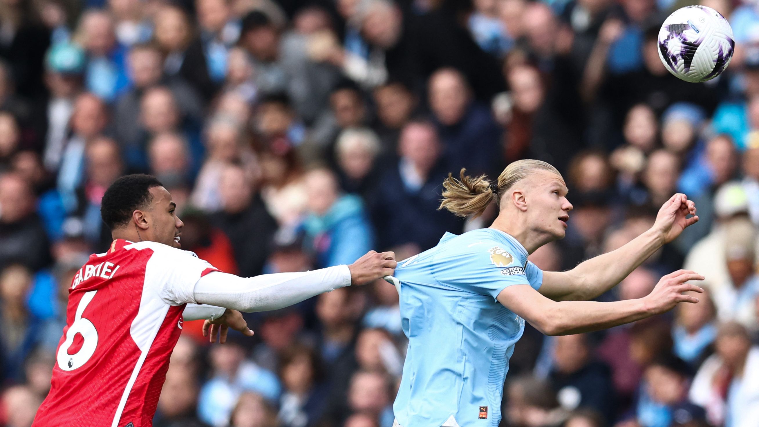 TOPSHOT-FBL-ENG-PR-MAN CITY-ARSENAL