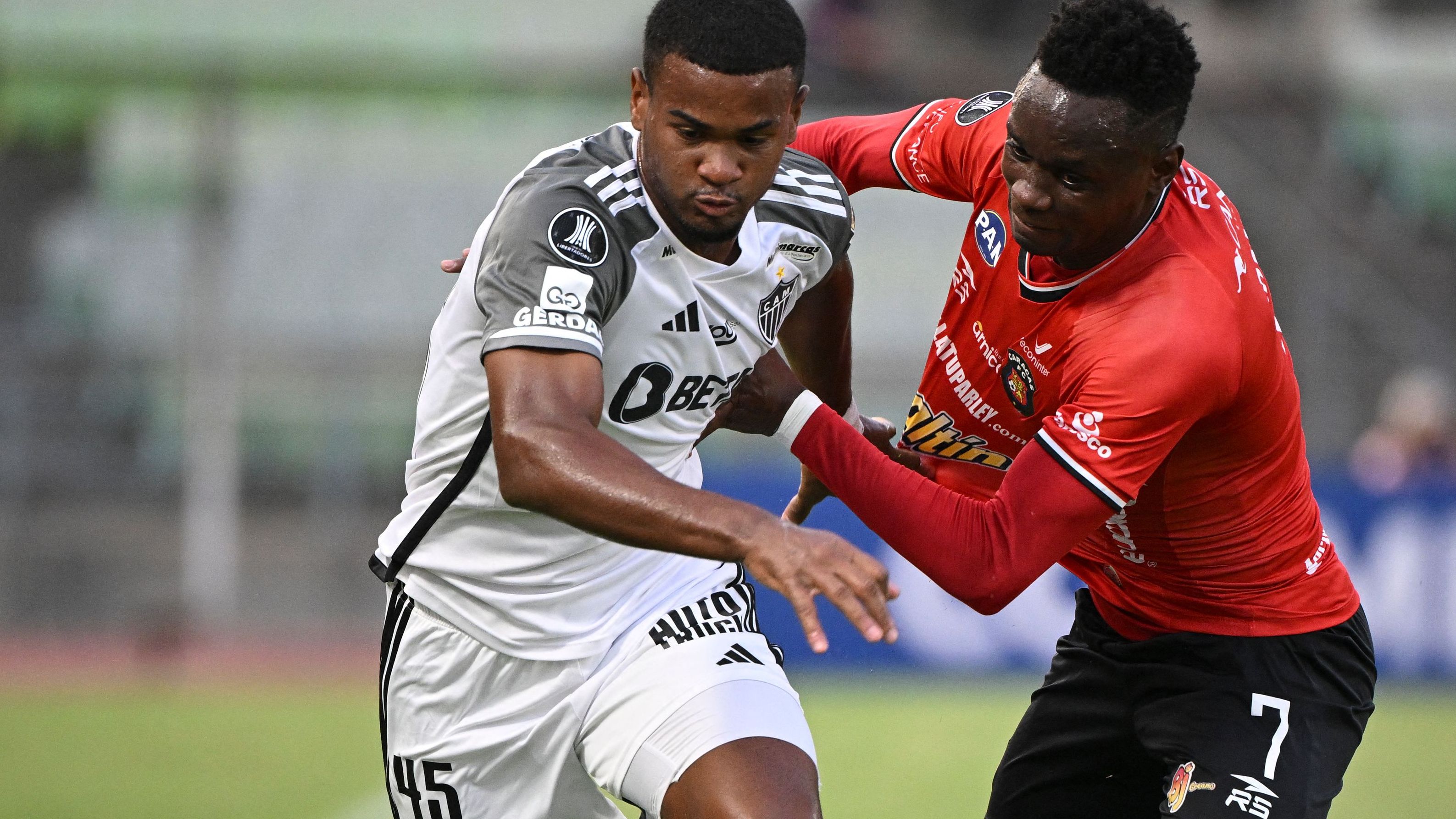 FBL-LIBERTADORES-CARACAS-MINEIRO