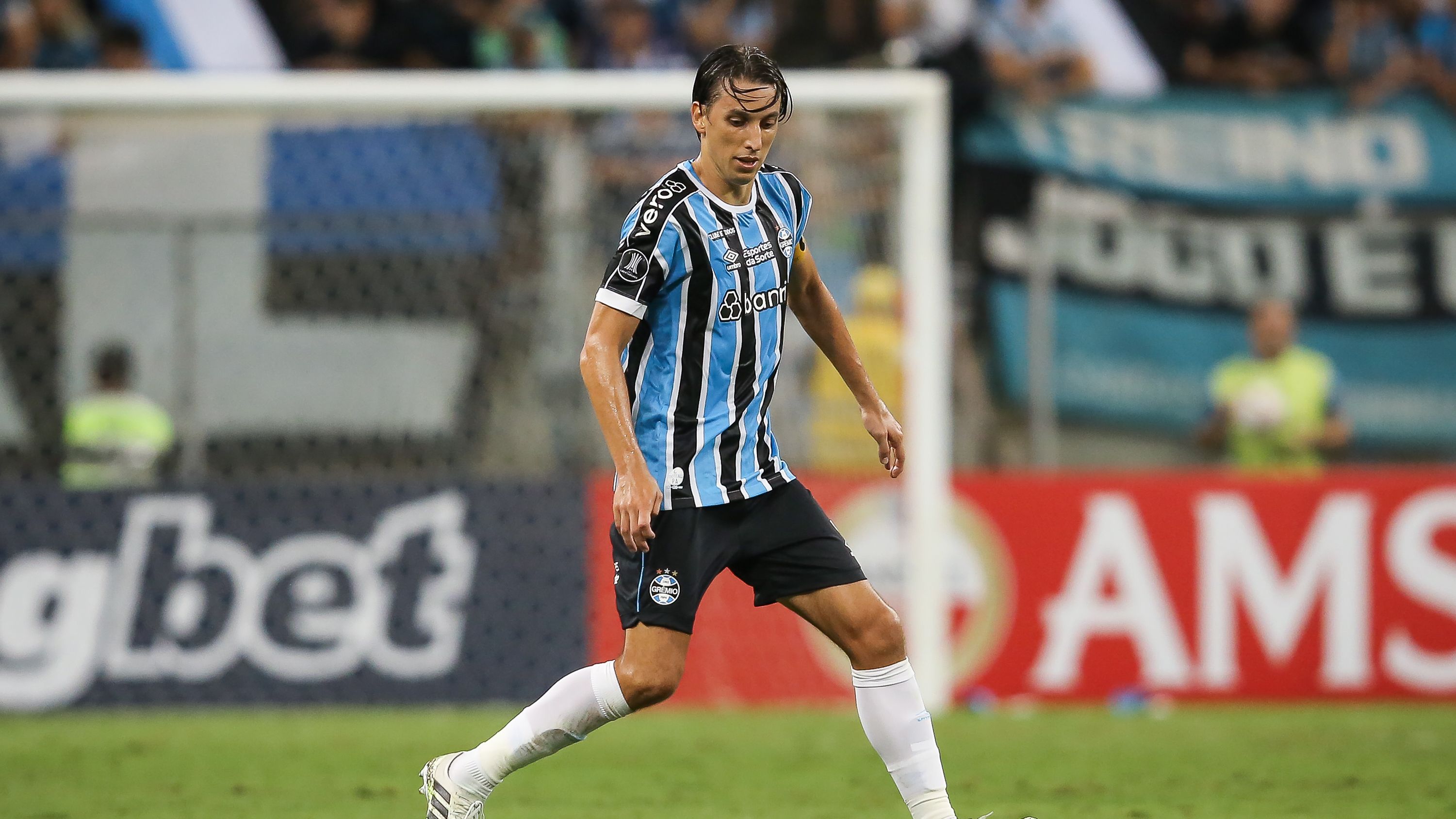 Gremio v Huachipato - Copa CONMEBOL Libertadores 2024