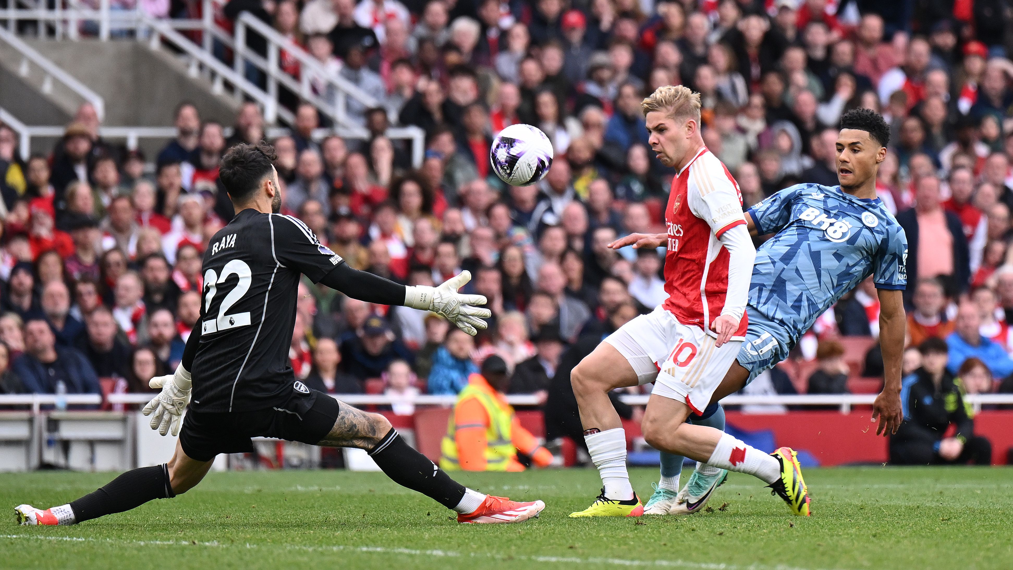 Arsenal FC v Aston Villa - Premier League