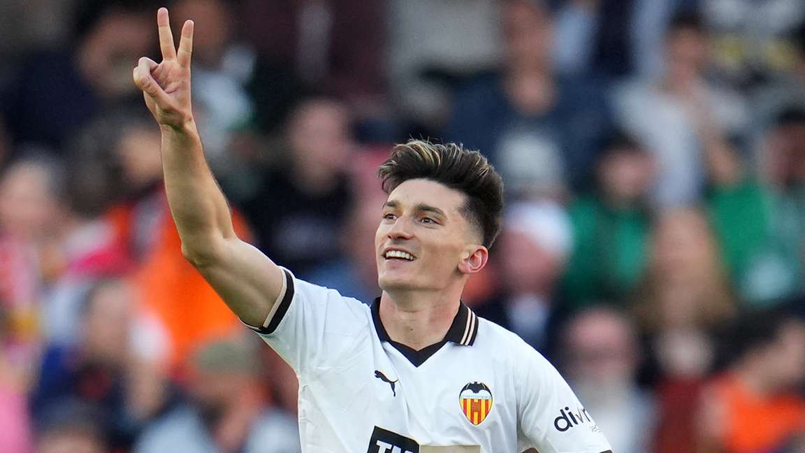 Valencia CF v Real Betis - LaLiga EA Sports