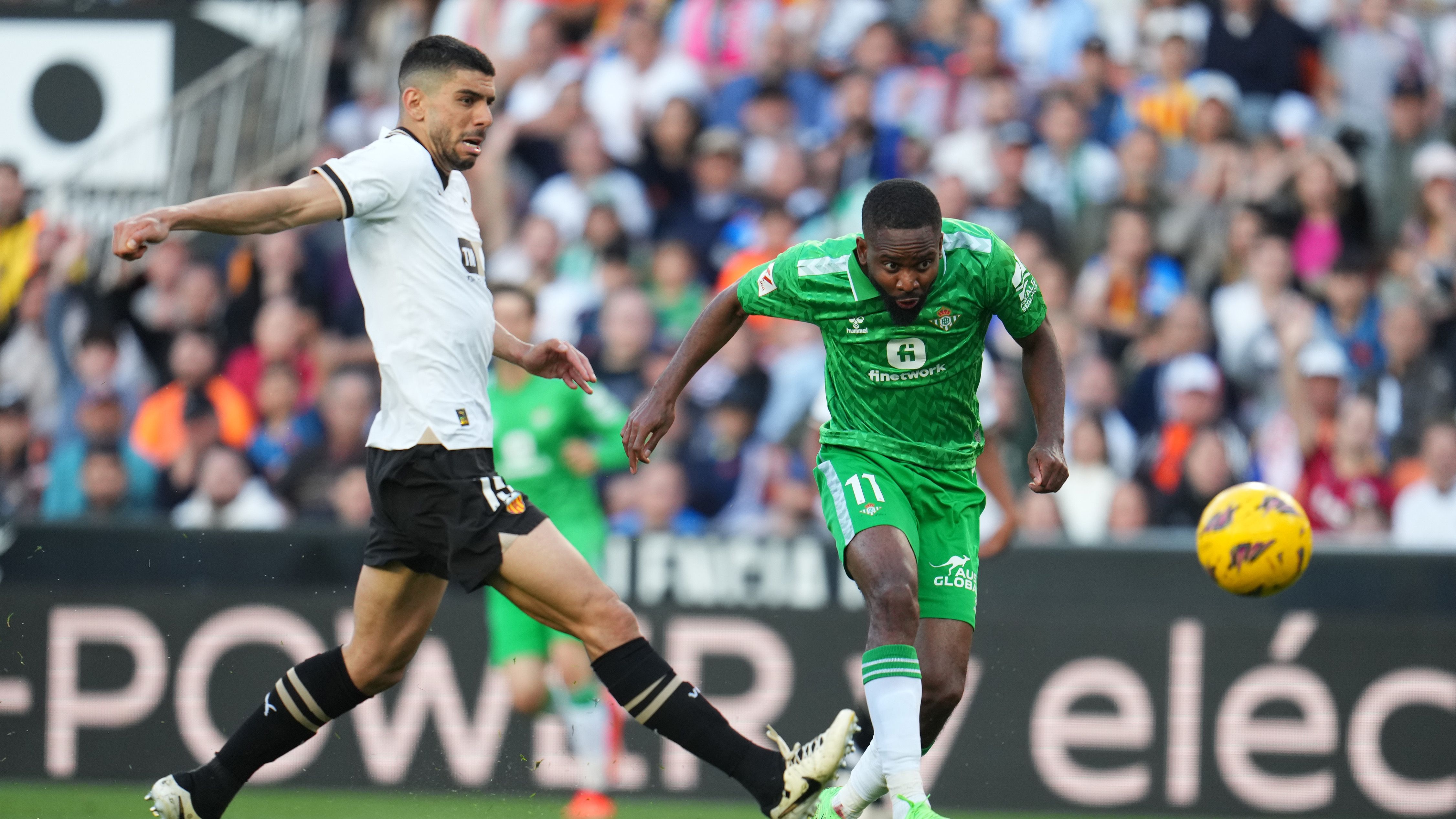 Valencia CF v Real Betis - LaLiga EA Sports