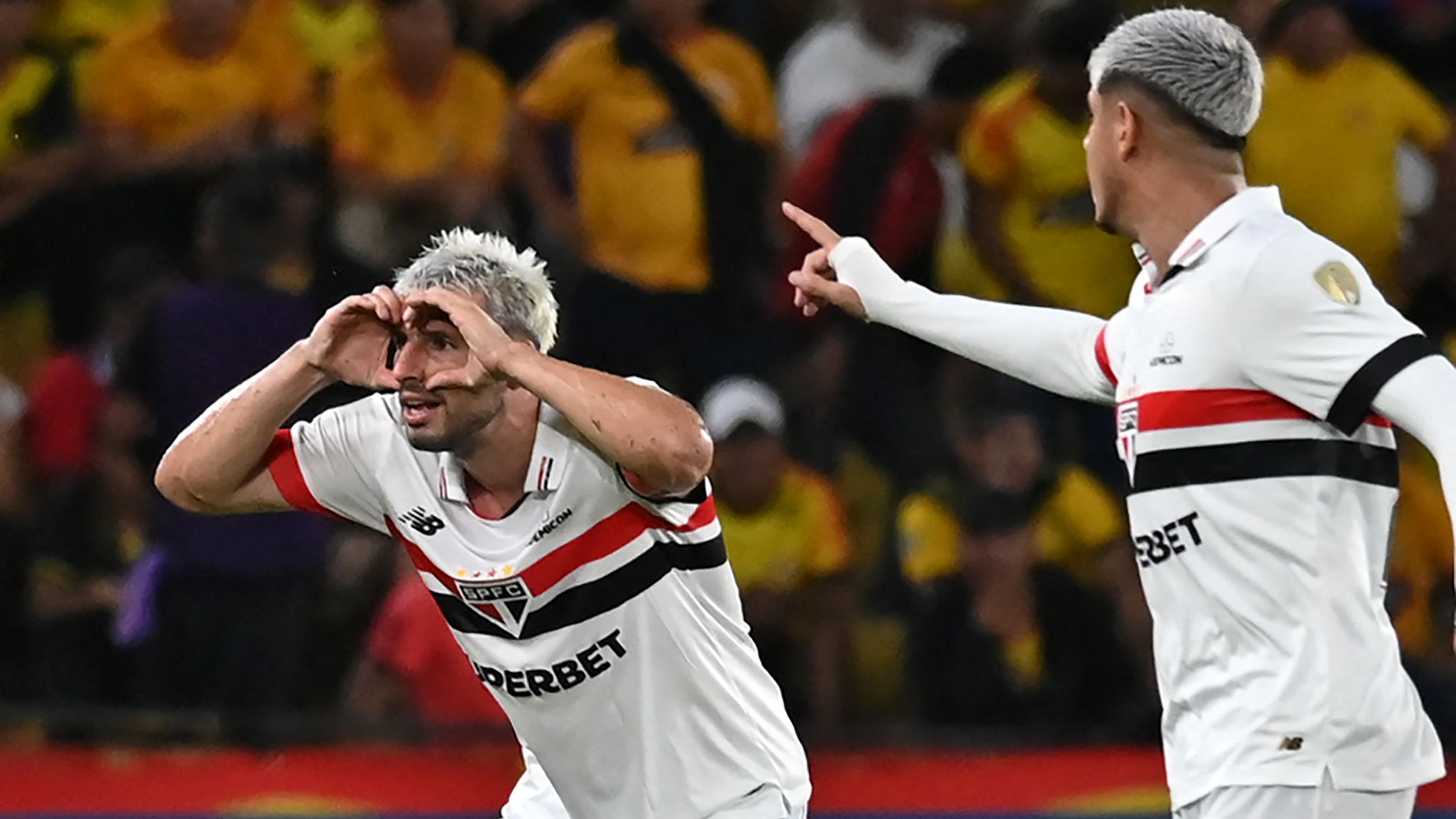 FBL-LIBERTADORES-BARCELONA-SAOPAULO