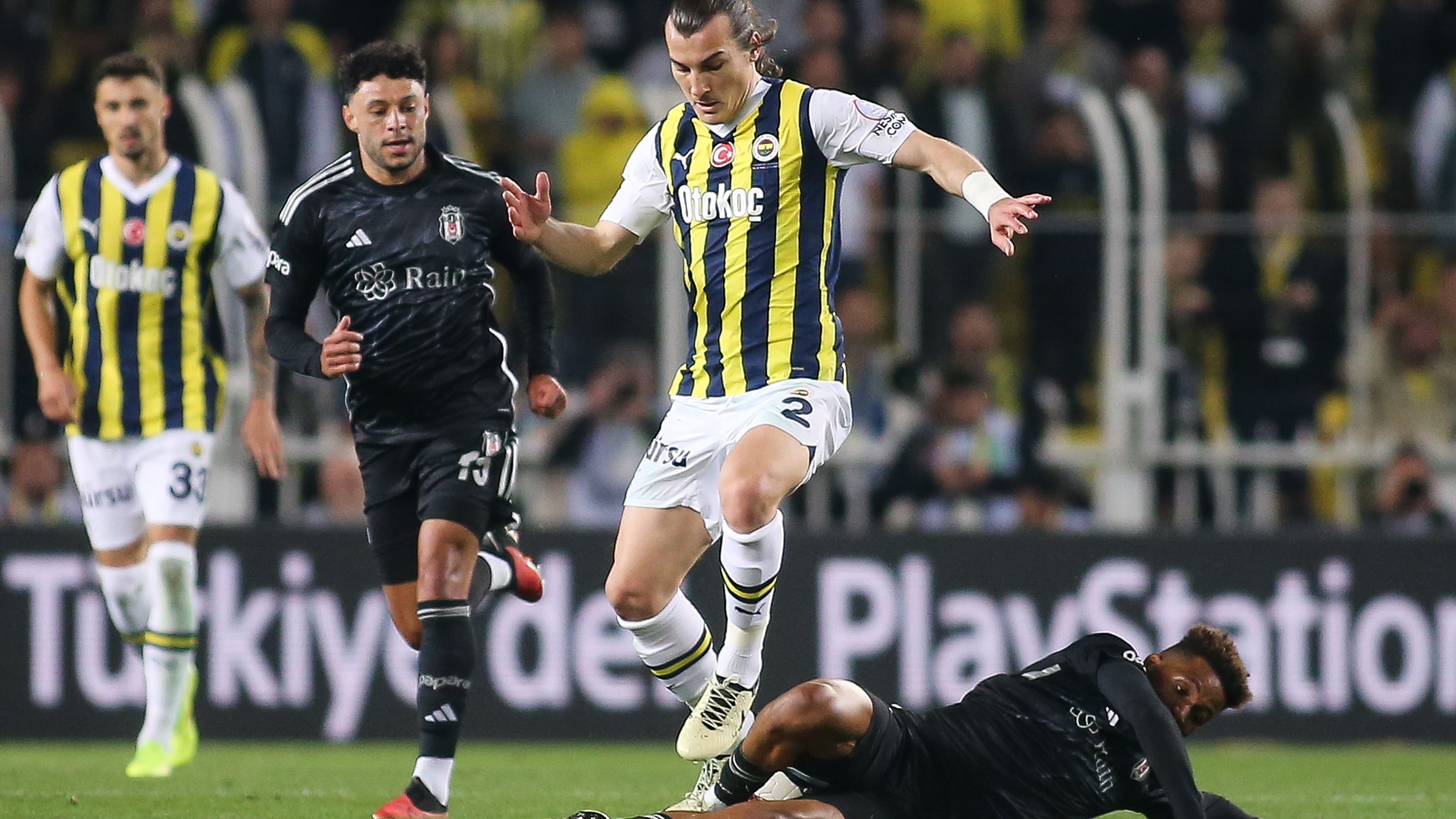 Fenerbahce v Besiktas - Turkish Super League
