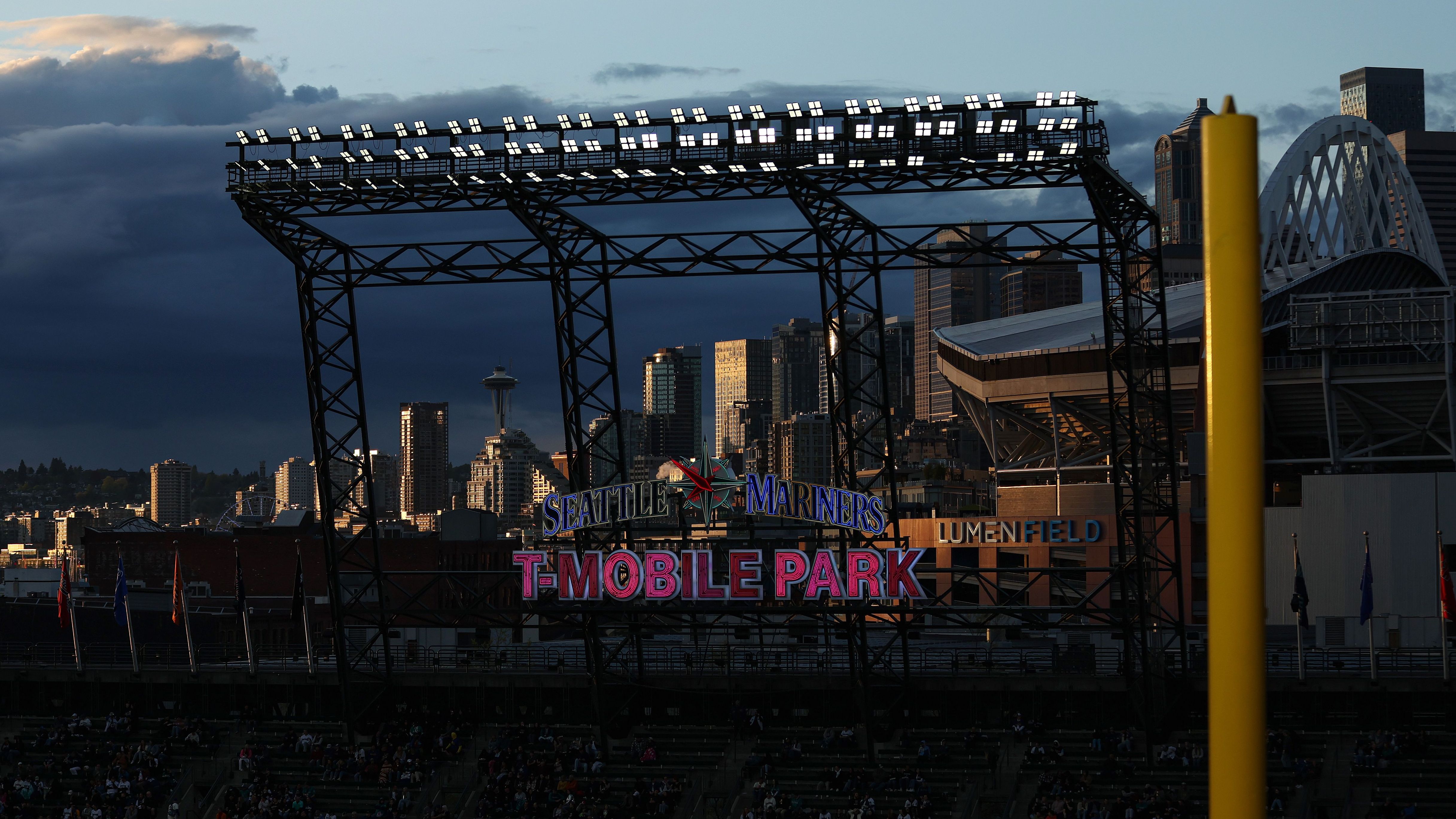 Arizona Diamondbacks v Seattle Mariners