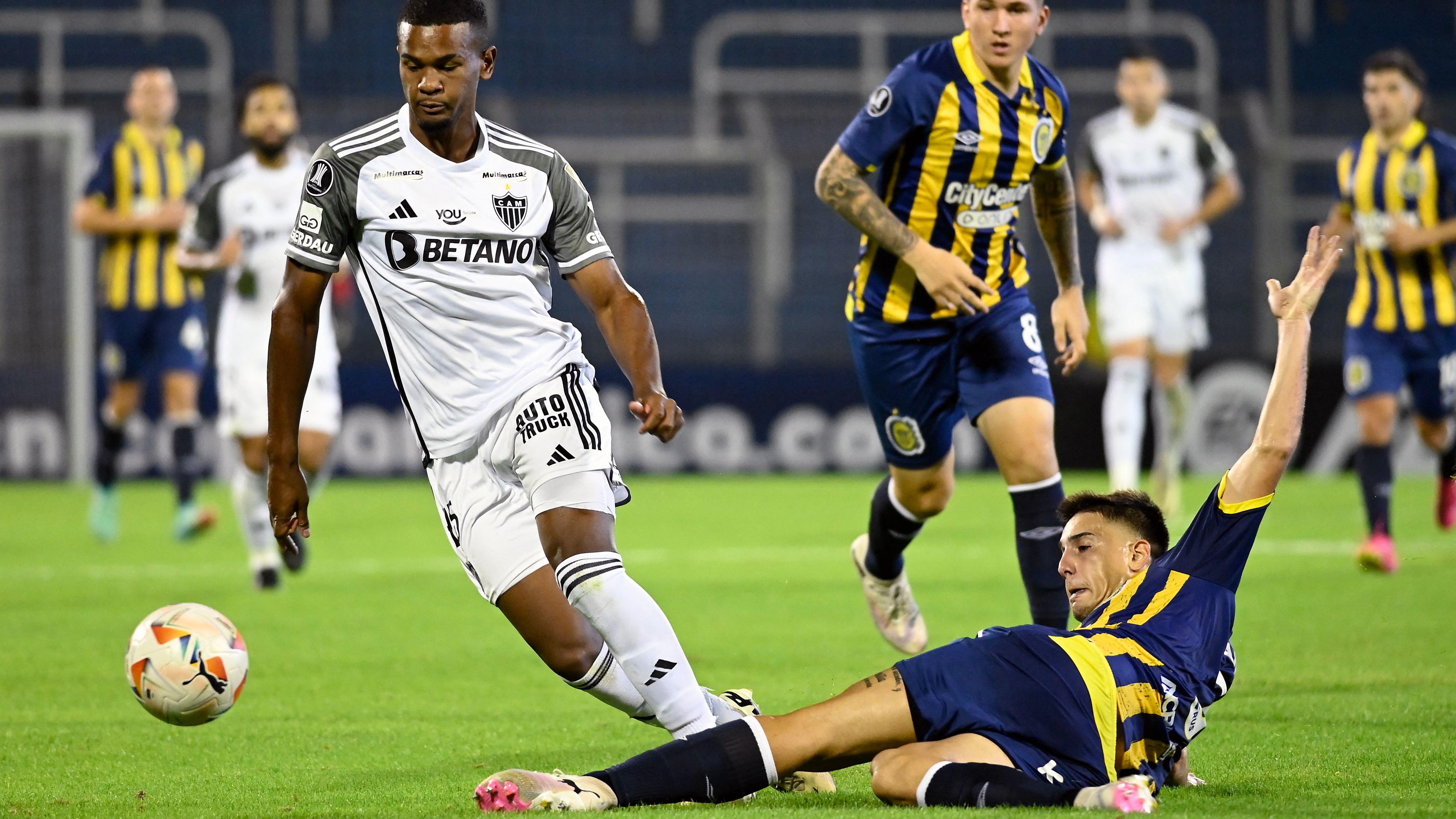 FBL-LIBERTADORES-ROSARIO-MINEIRO