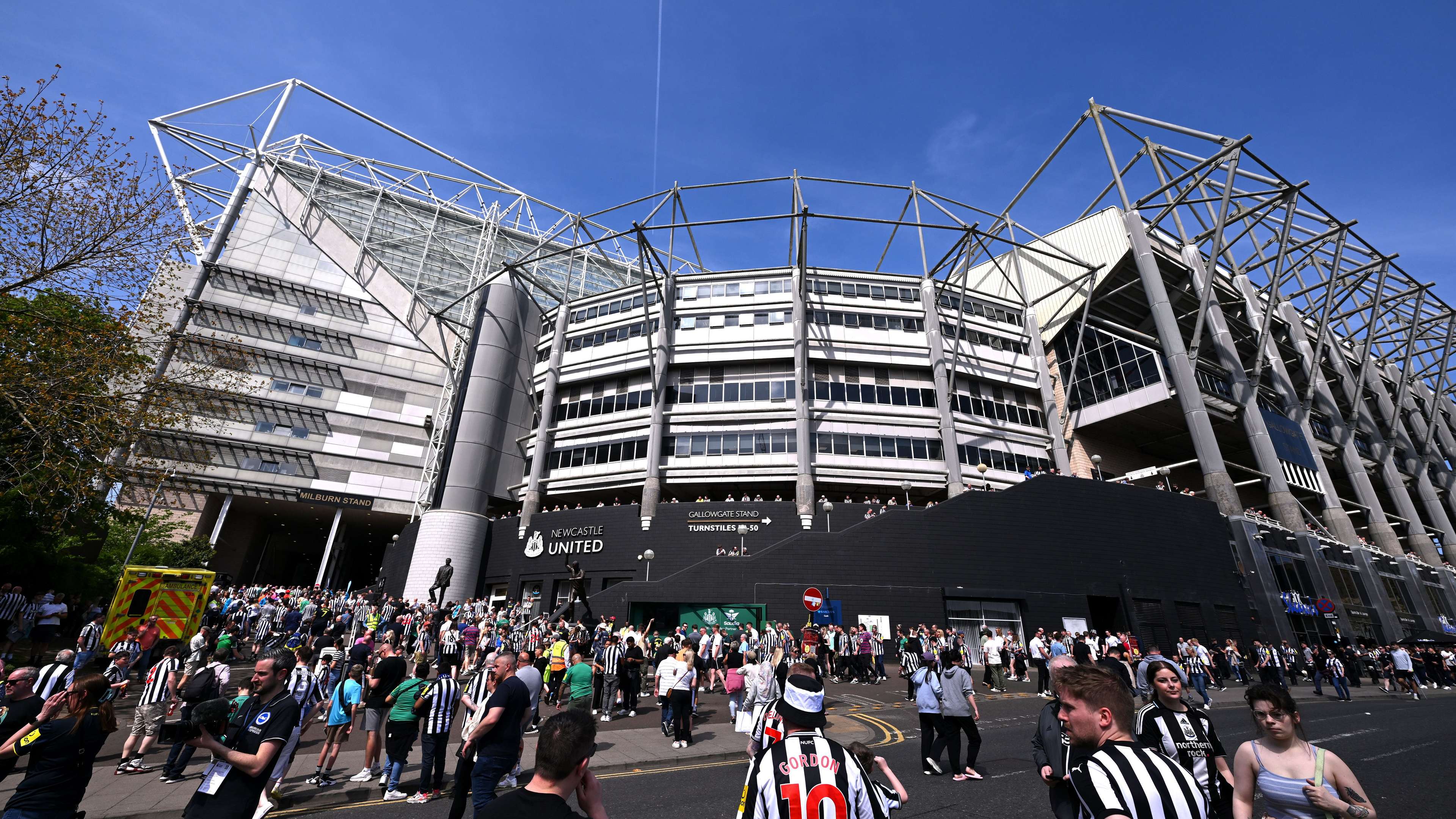 Newcastle United v Brighton & Hove Albion - Premier League