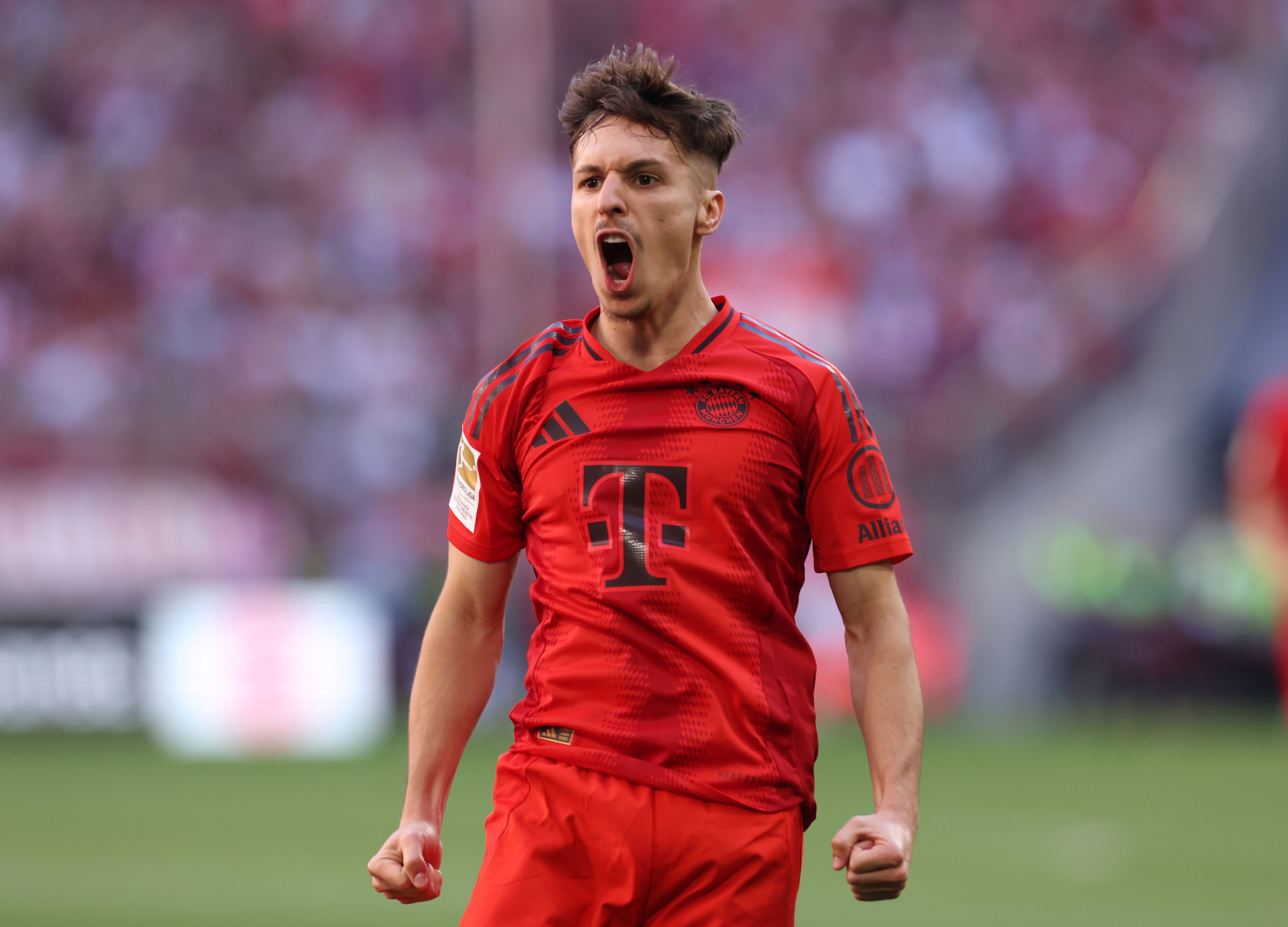 FC Bayern München v VfL Wolfsburg - Bundesliga