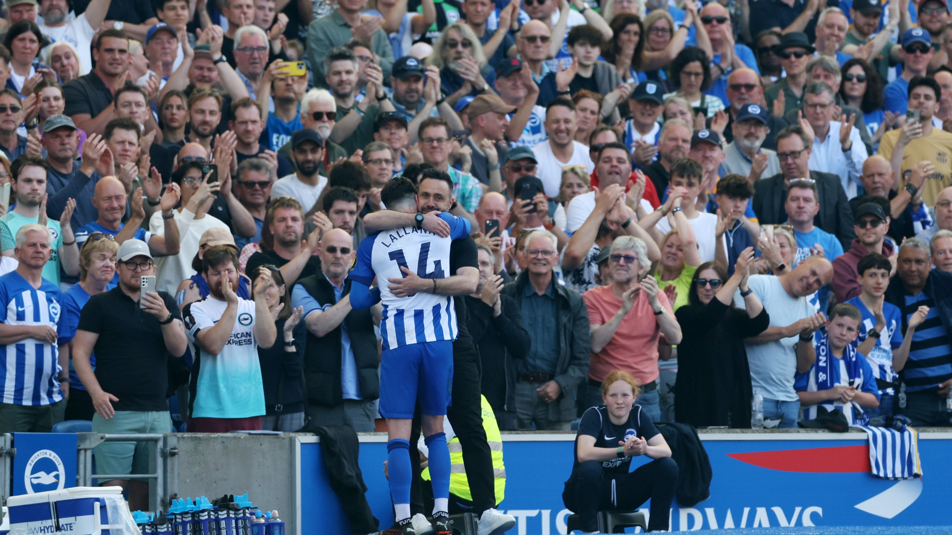 Brighton & Hove Albion v Manchester United - Premier League