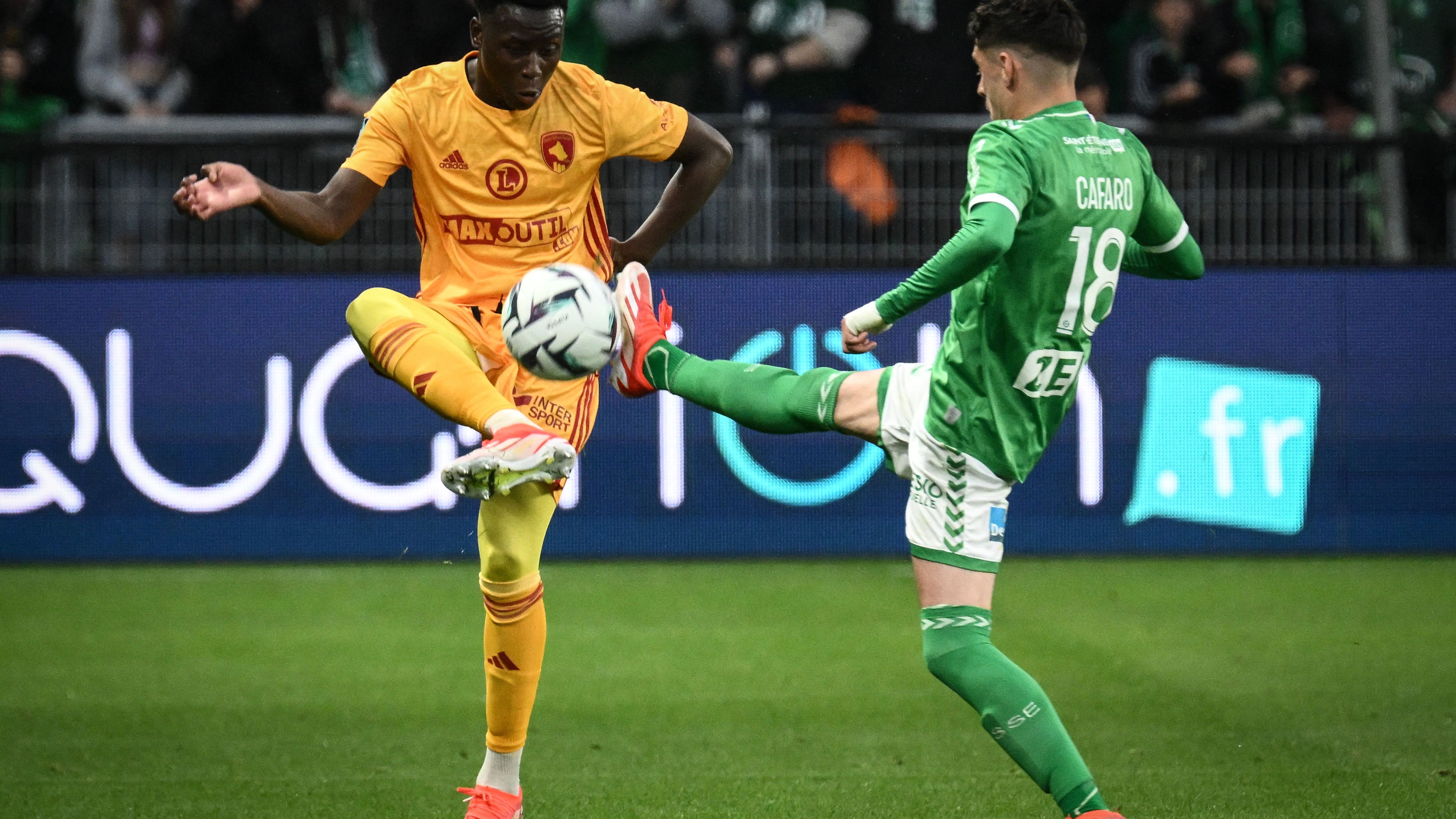 FBL-FRA-LIGUE2-SAINT-ETIENNE-RODEZ