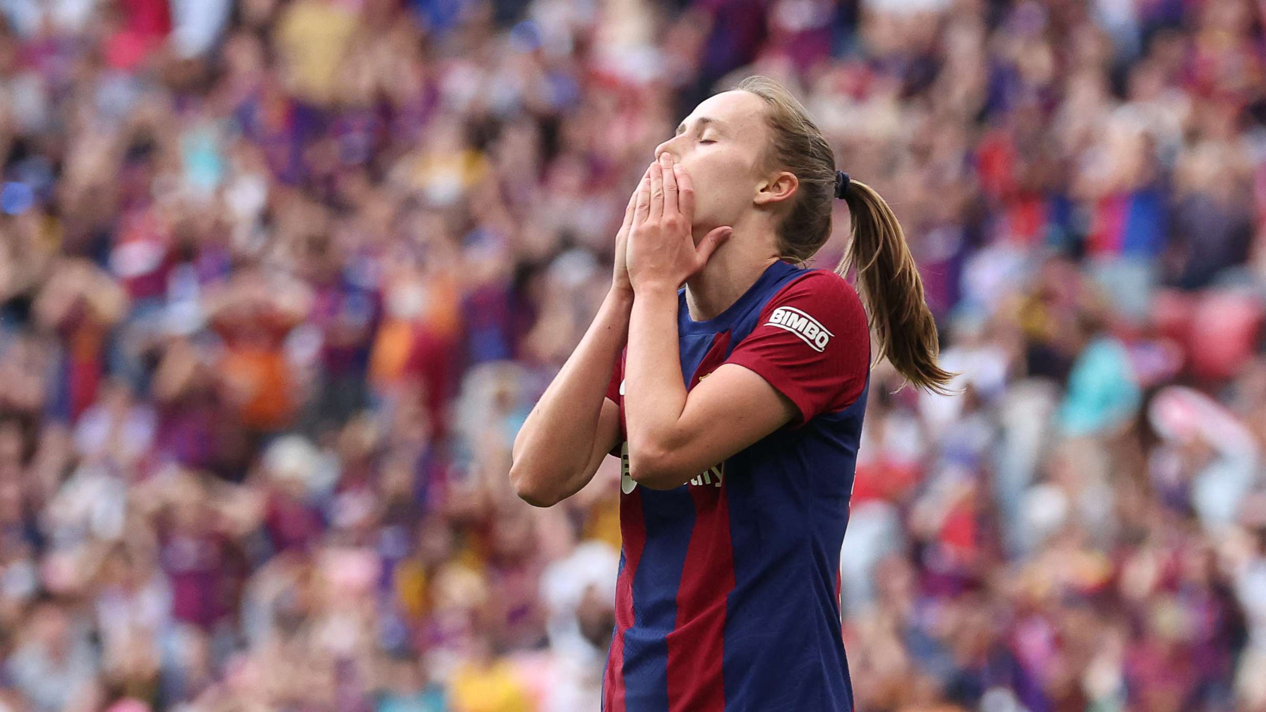 FBL-EUR-C1-WOMEN-BARCELONA-LYON