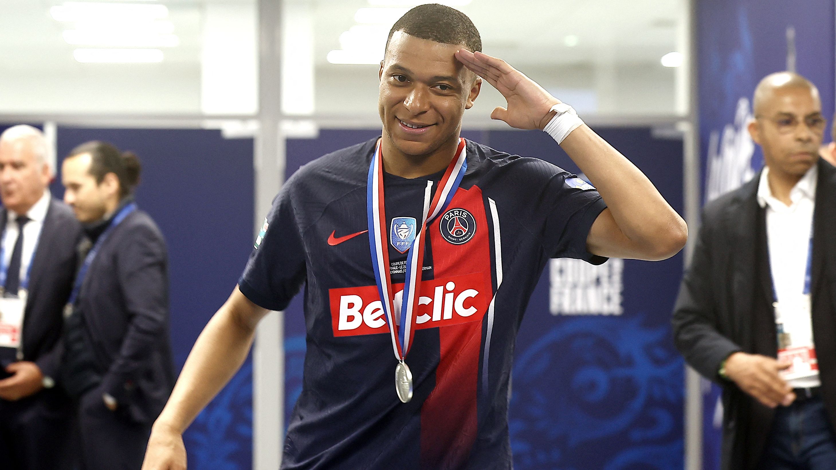 FBL-FRA-CUP-LYON-PSG-MBAPPE