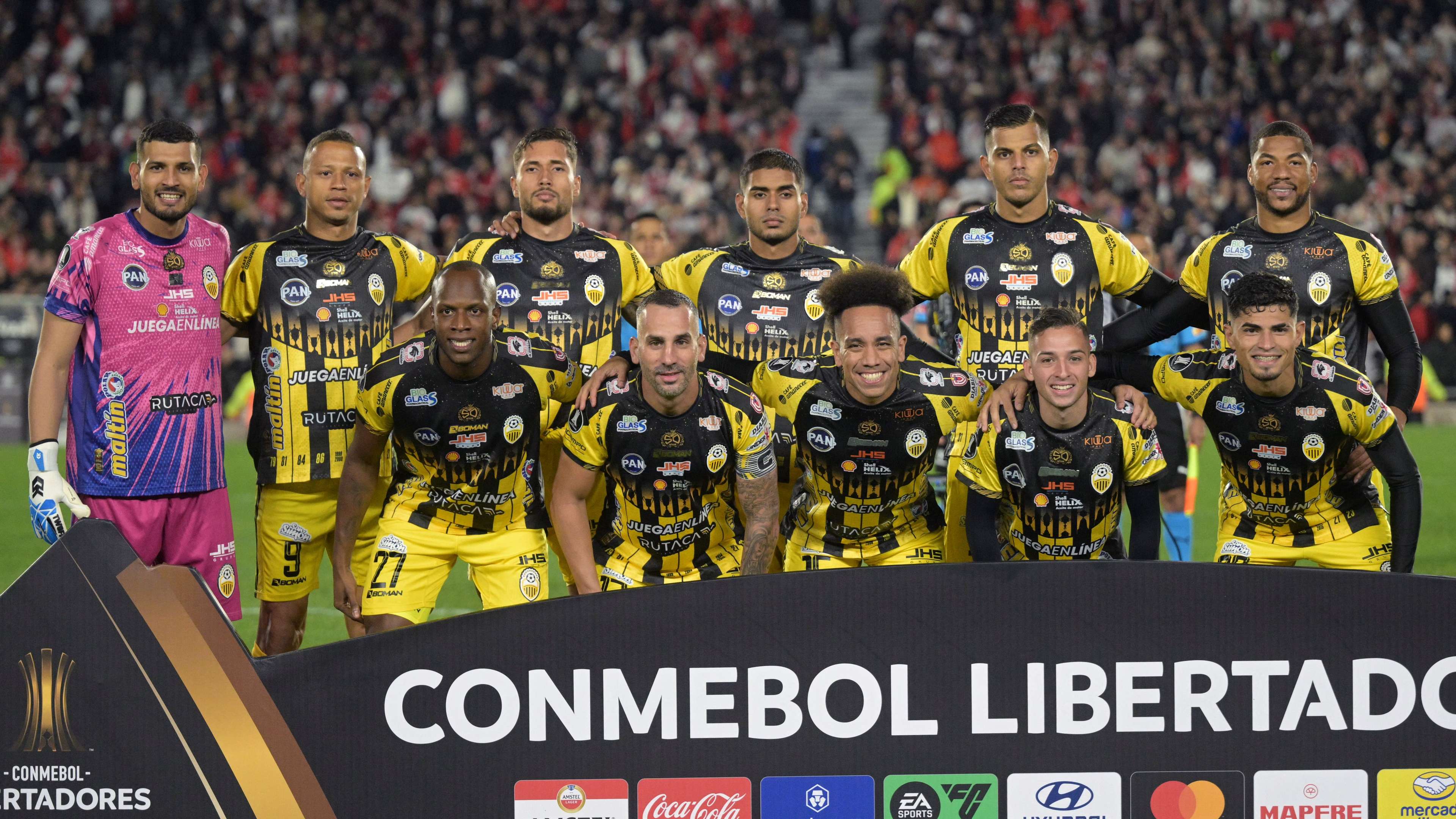 FBL-LIBERTADORES-RIVER-TACHIRA