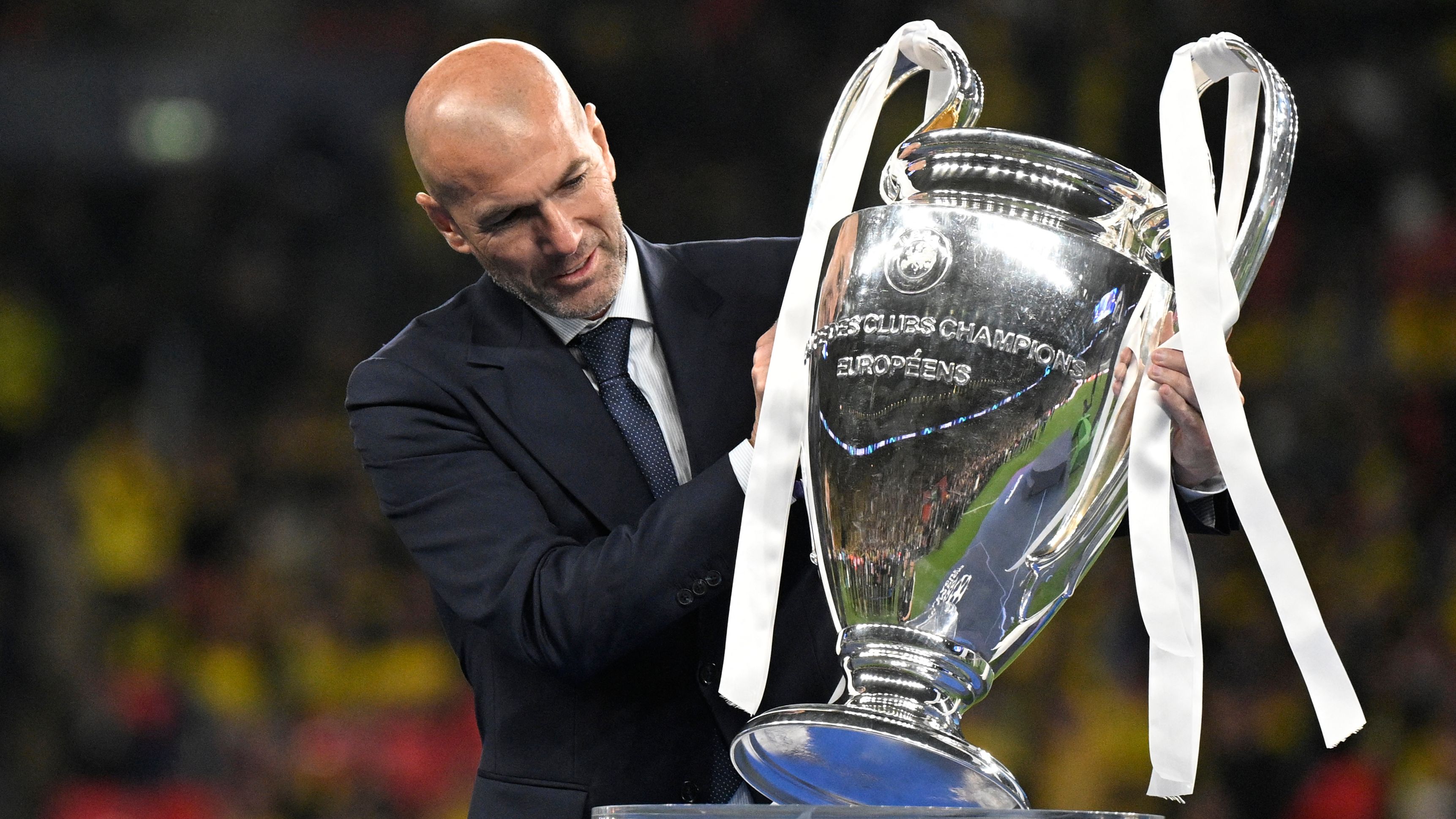 TOPSHOT-FBL-EUR-C1-DORTMUND-REAL MADRID