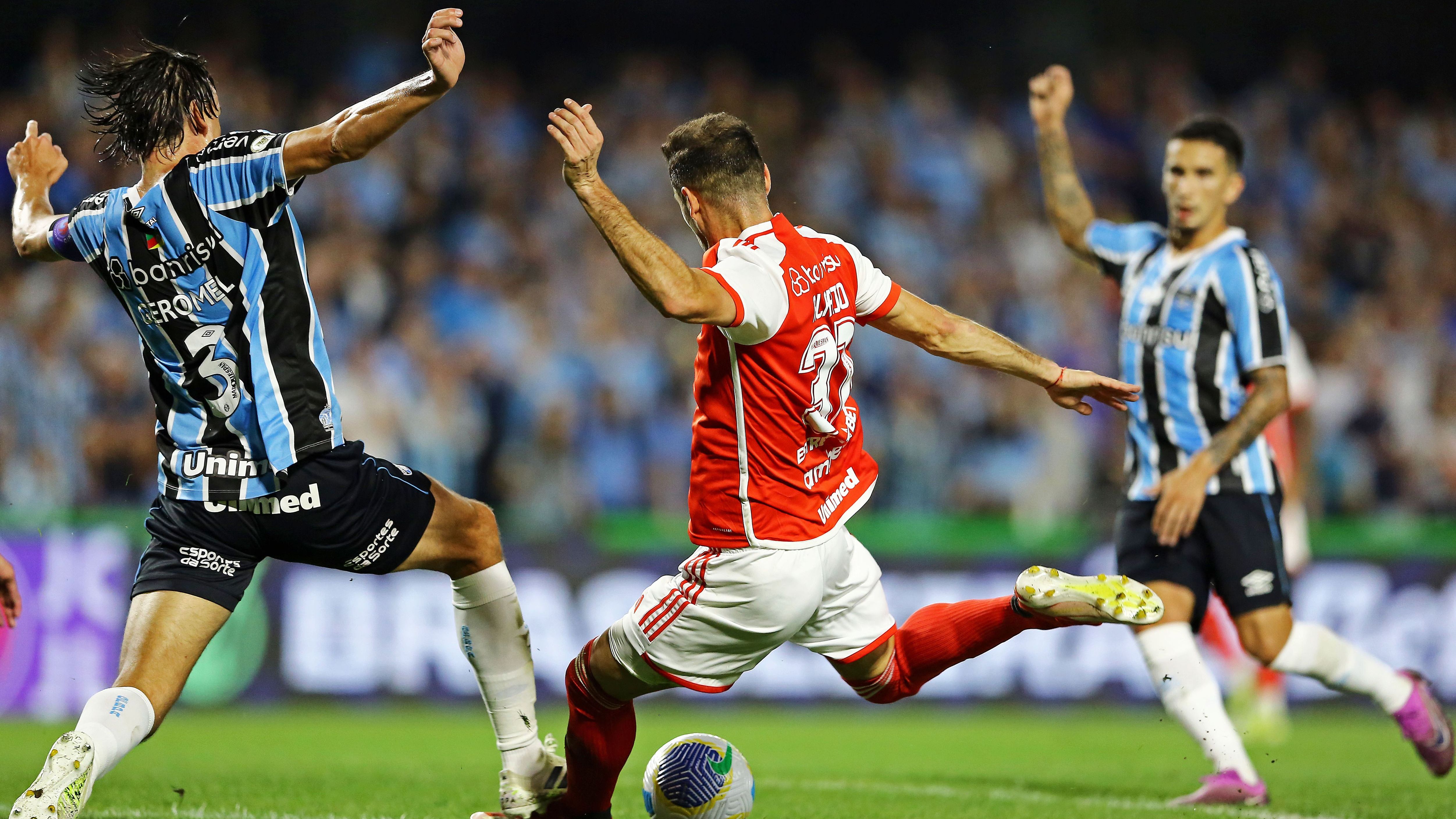 Gremio v Internacional - Brasileirao 2024