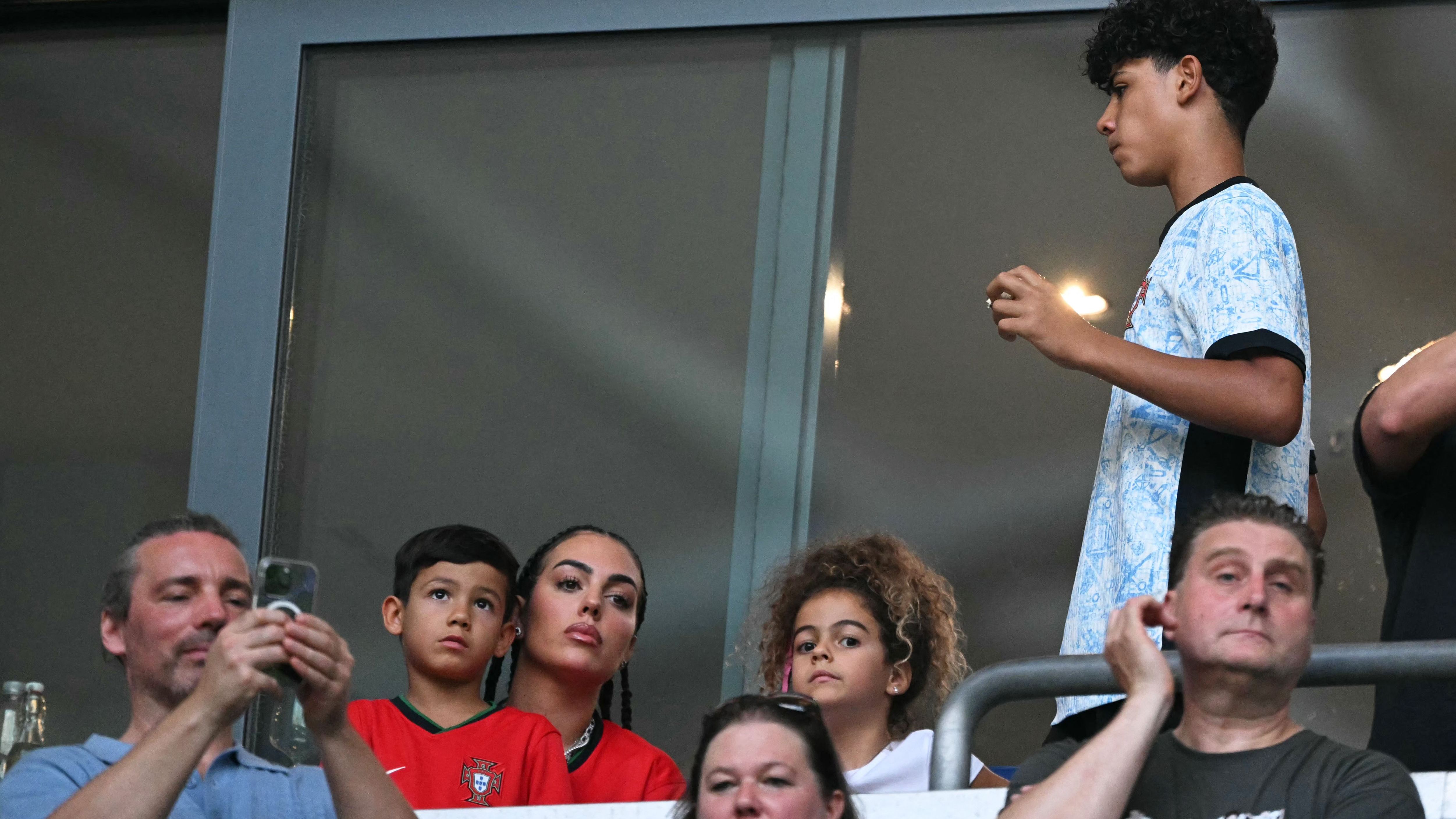 FBL-EURO-2024-MATCH35-GEO-POR