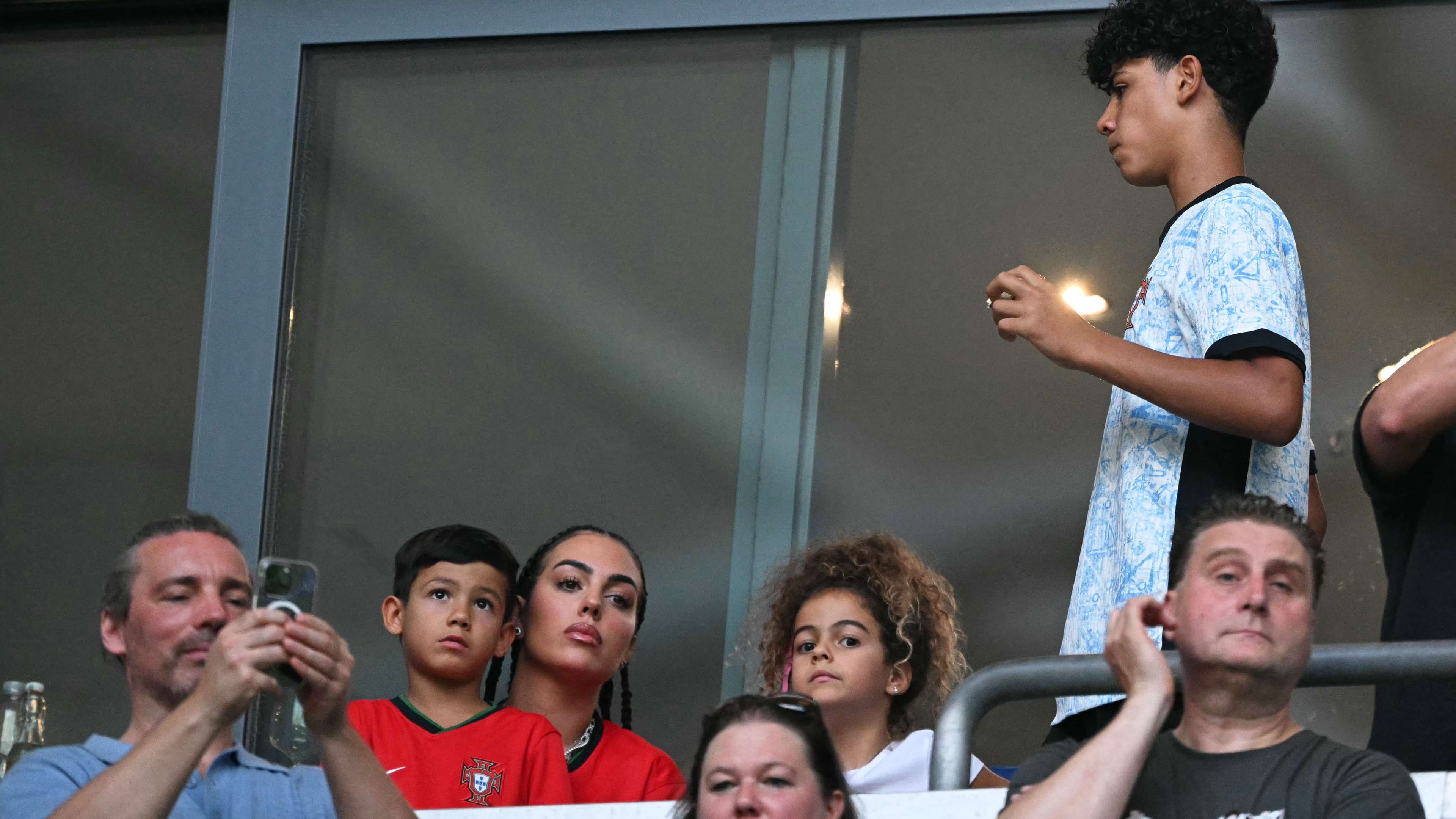 FBL-EURO-2024-MATCH35-GEO-POR