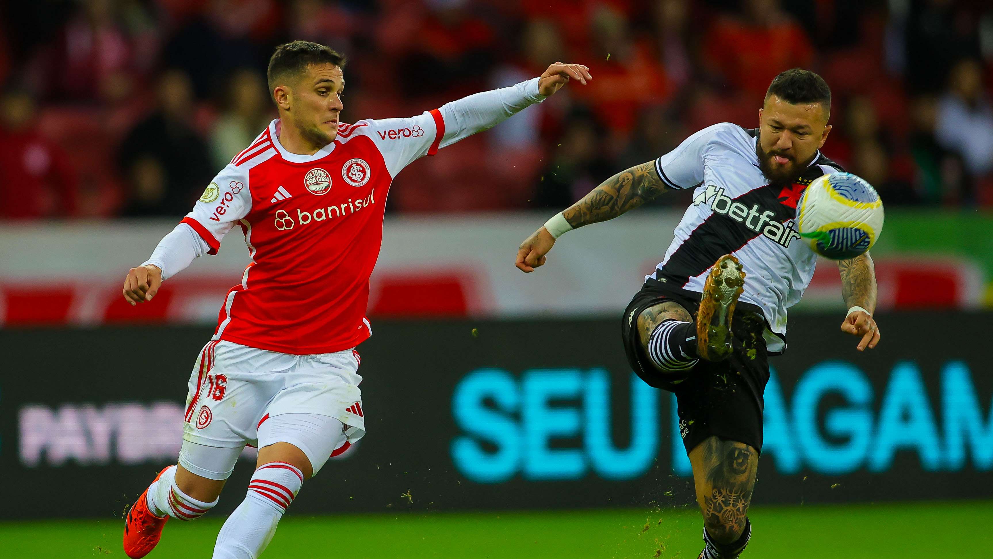 FBL-BRAZIL-INTERNACIONAL-VASCO DA GAMA