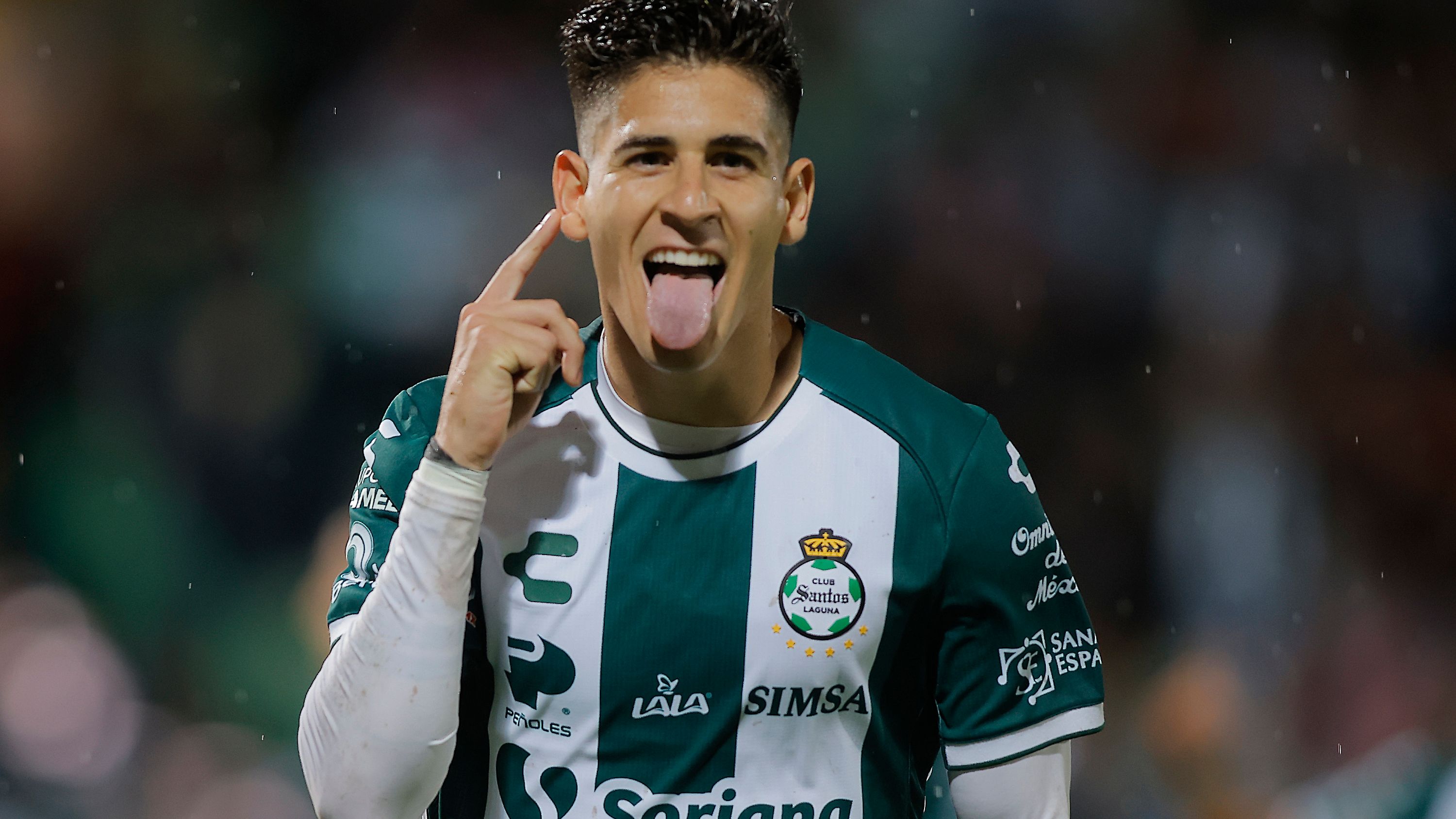 Santiago Munoz heads to MLS: The 22-year-old forward joins Sporting Kansas City on loan from Santos Laguna, with purchase option | Goal.com UK