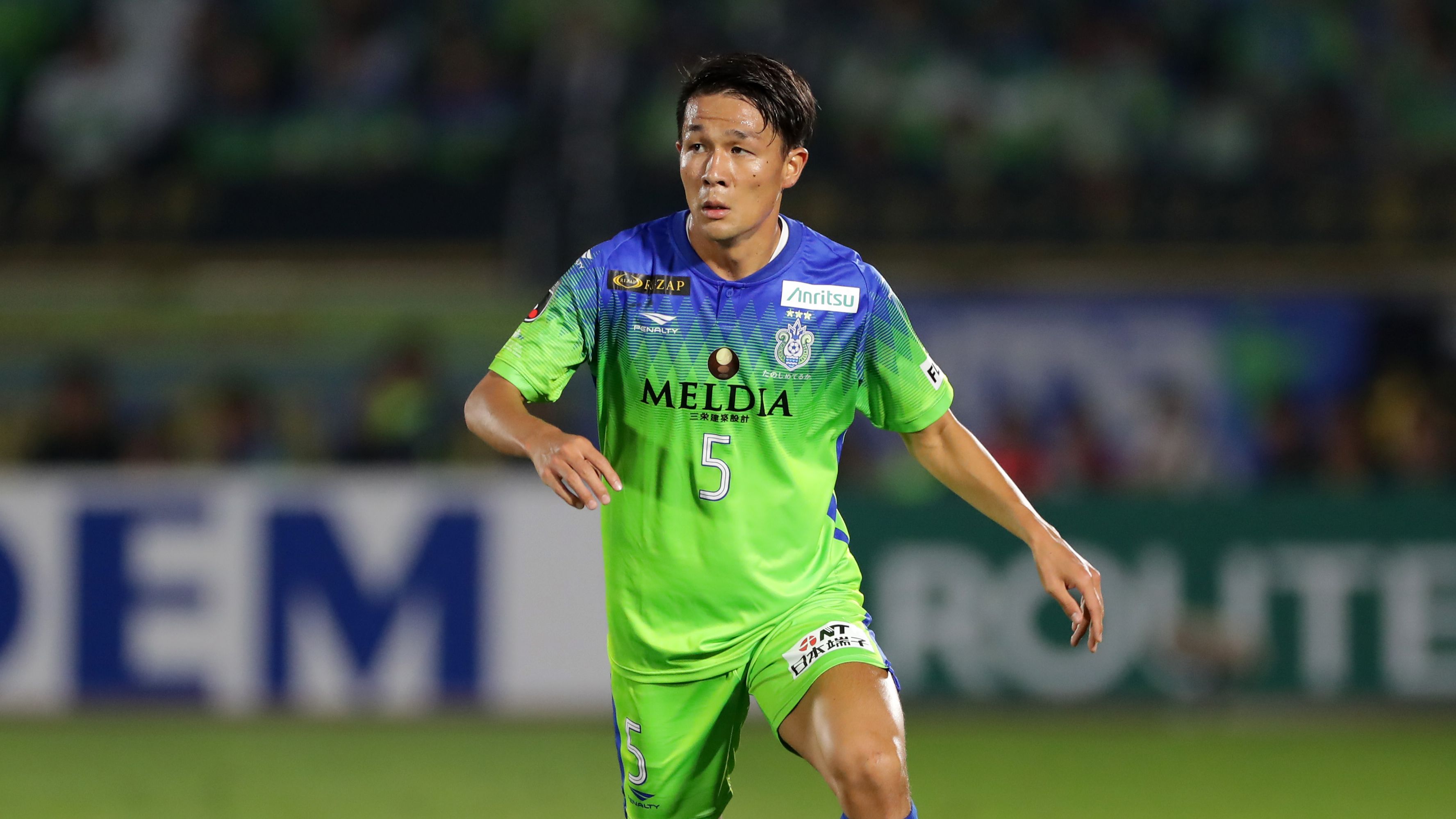 Shonan Bellmare v Gamba Osaka - J.LEAGUE J1