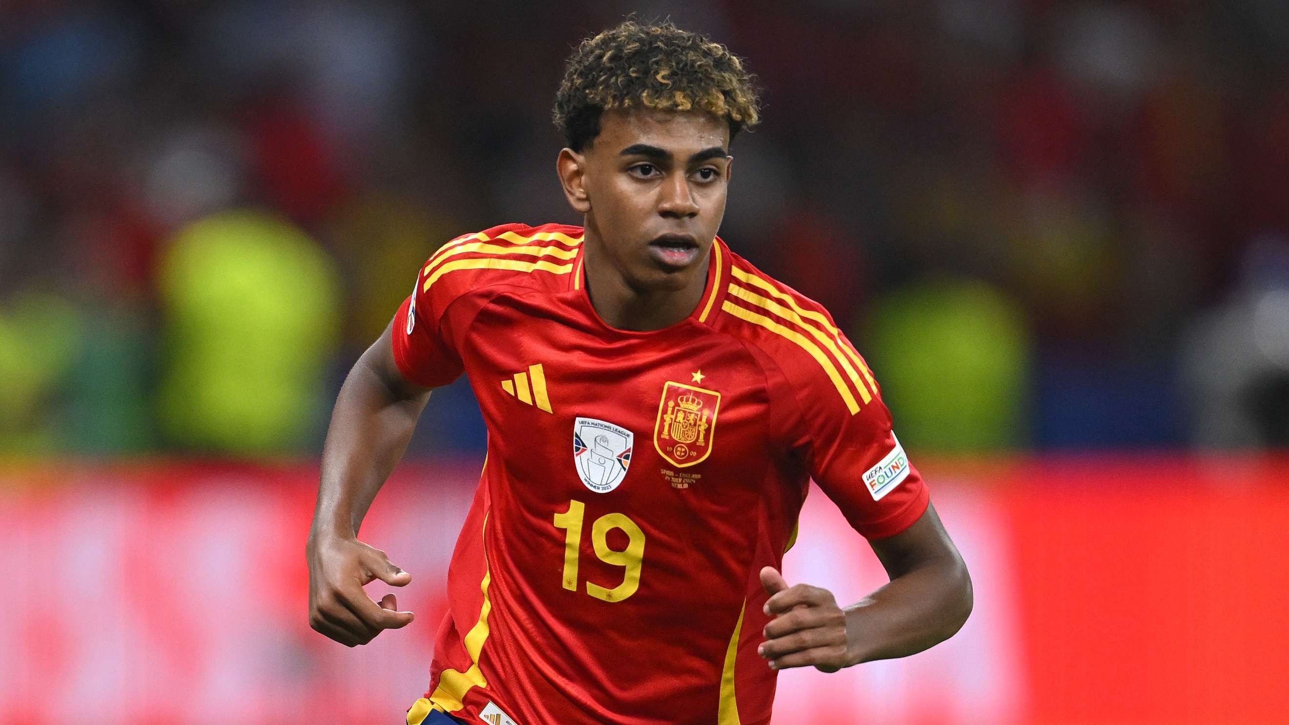 With Yamal sidelined, the coaching staff will have to make critical decisions. They need to shuffle the lineup and possibly make tactical changes. Who will fill his spot? Will it be an experienced player or another rising star looking for their chance? This could also provide an opportunity for younger or less experienced players to shine.