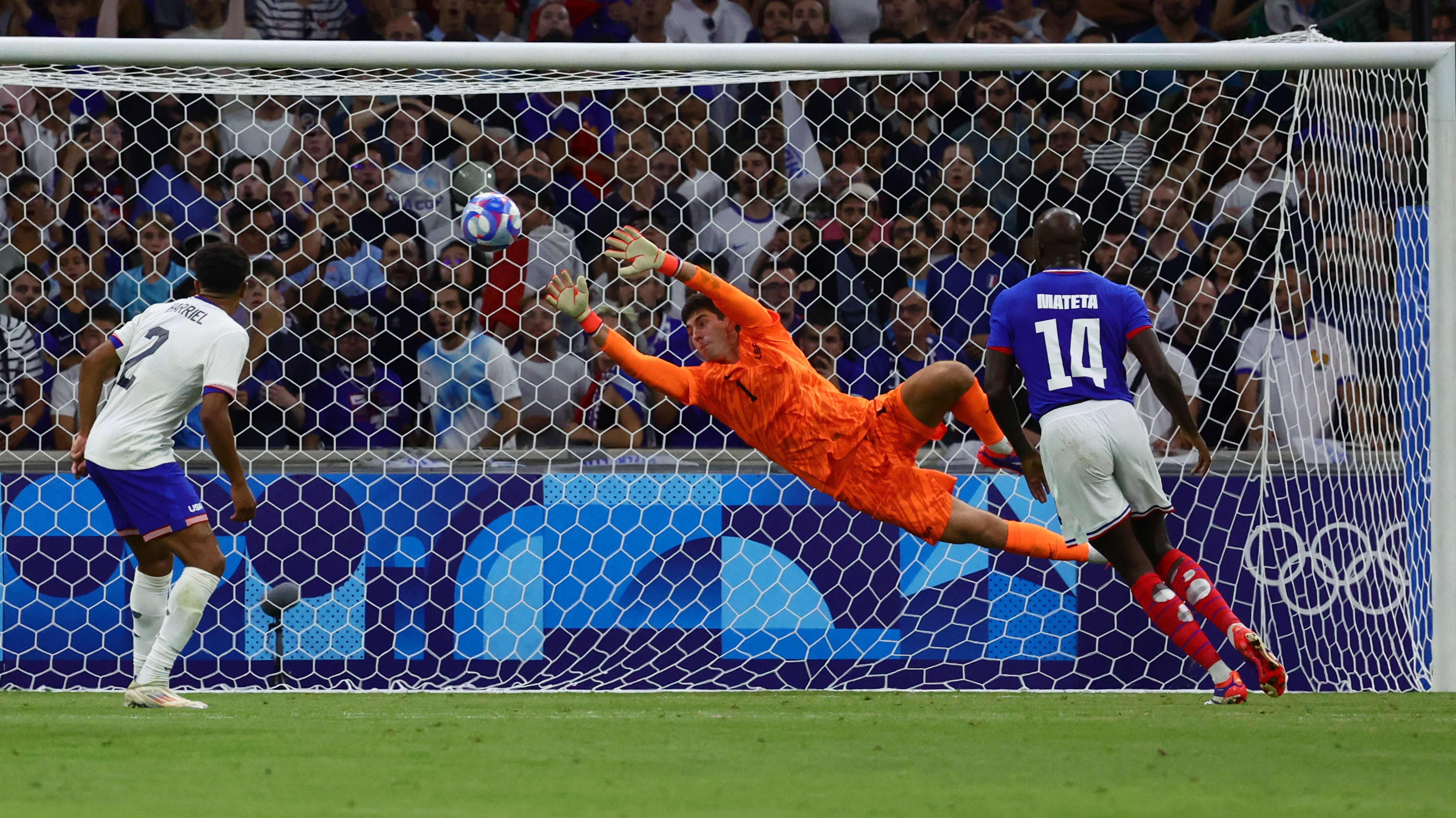 FBL-OLY-PARIS-2024-FRA-USA