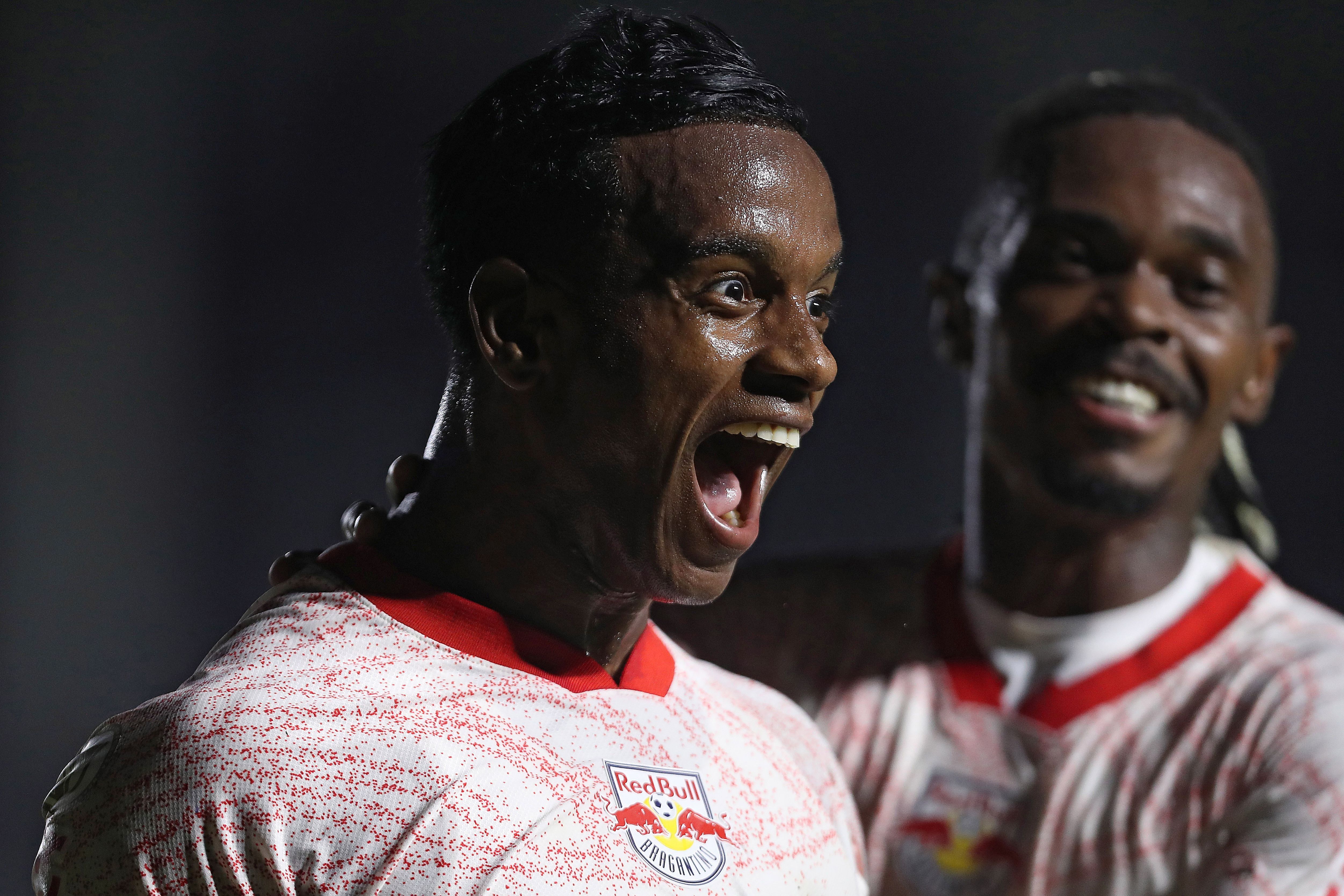 Vasco da Gama v Bragantino - Brasileirao 2024