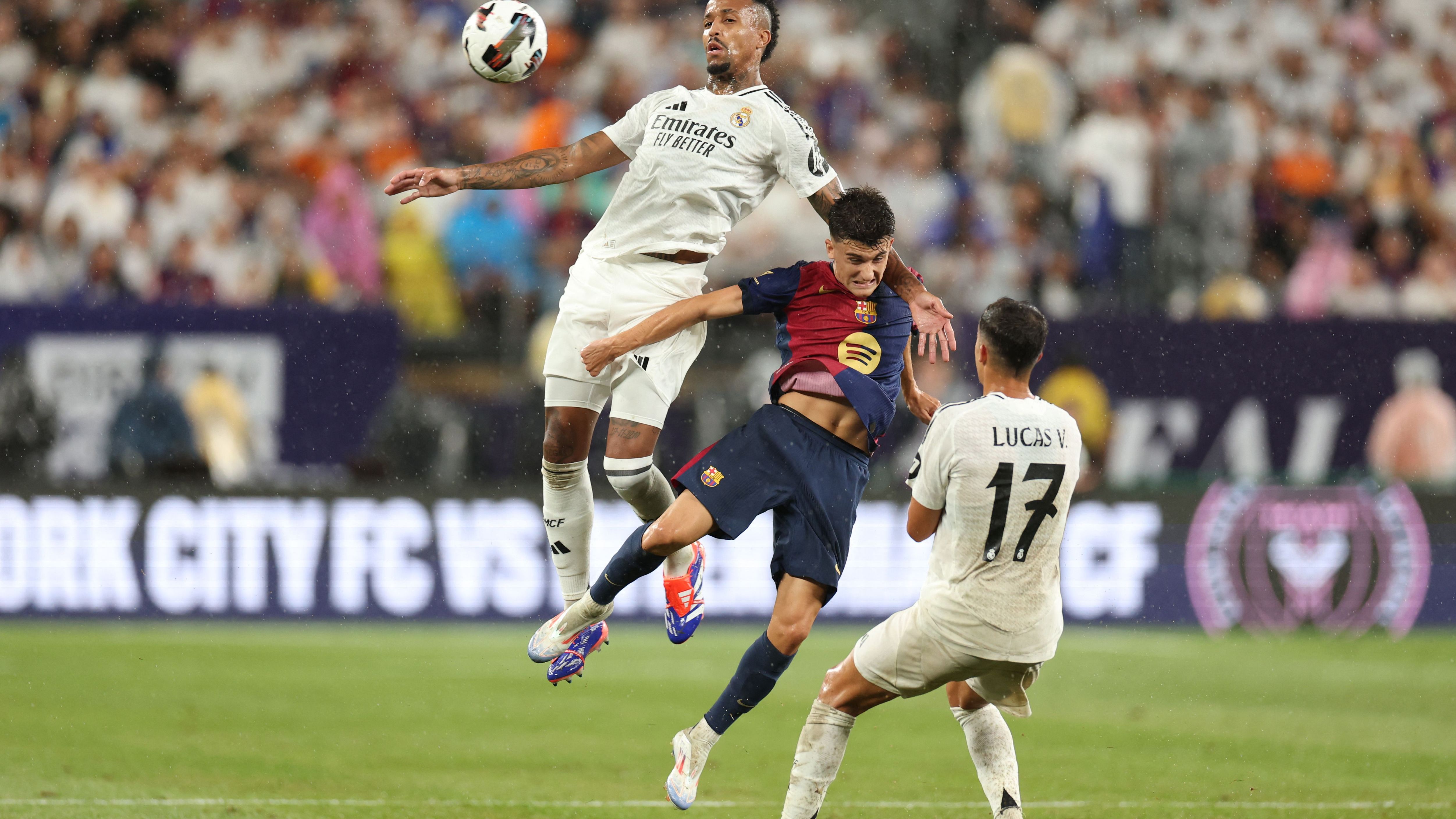 FBL-FRIENDLY-REAL MADRID-BARCELONA