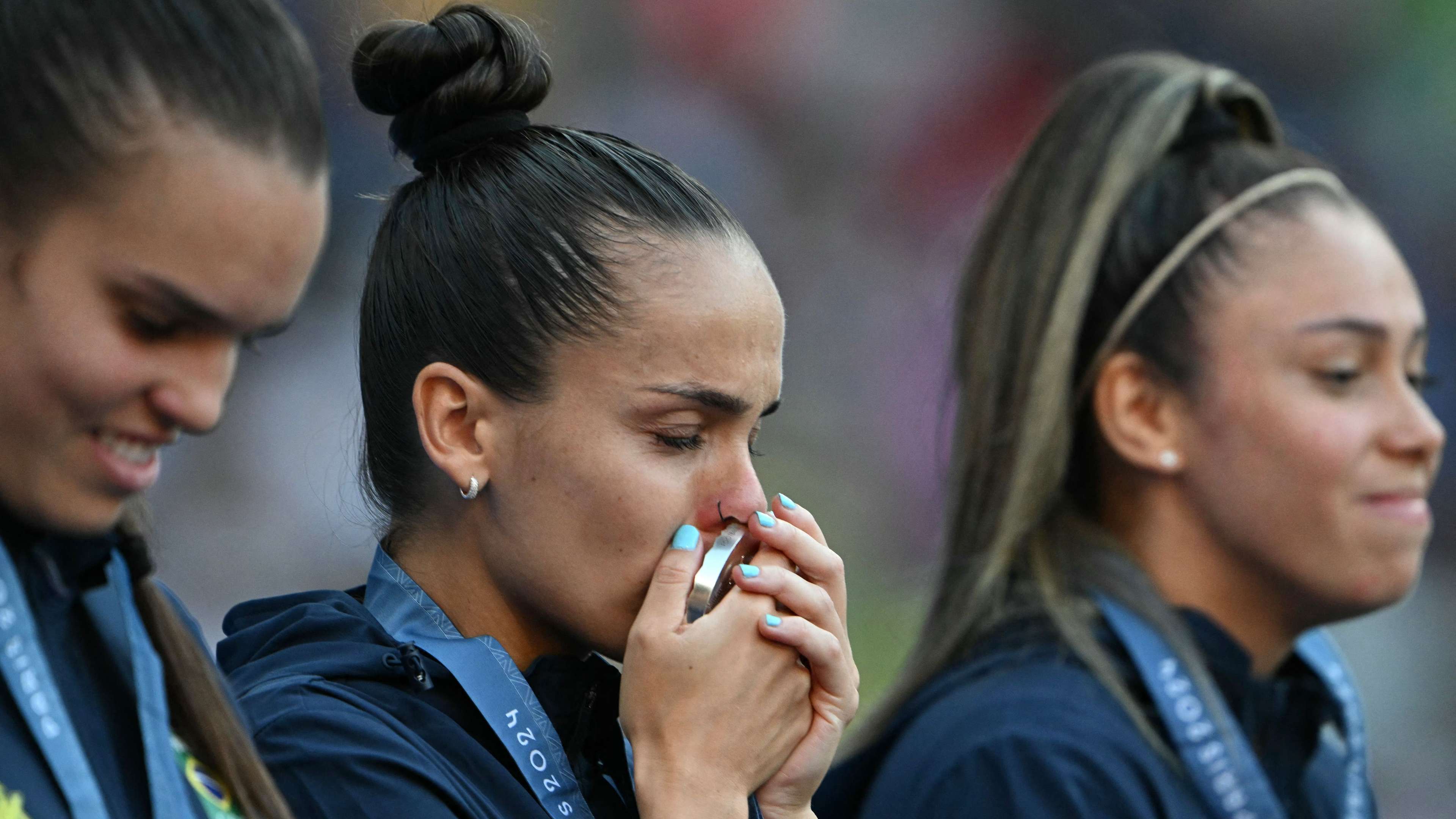 FBL-OLY-PARIS-2024-BRA-US-MEDALS