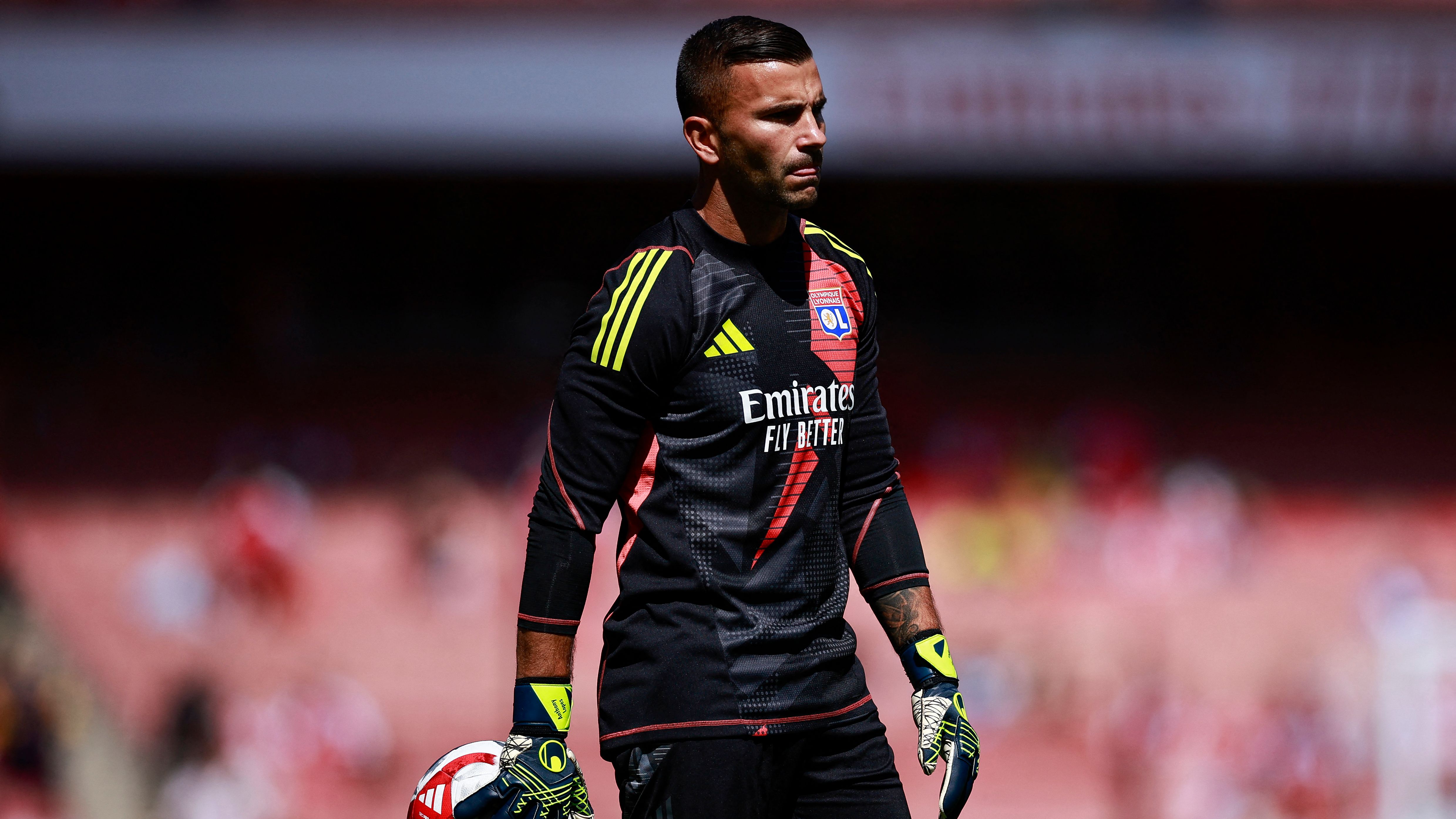 FBL-ENG-FRA-ARSENAL-LYON-FRIENDLY