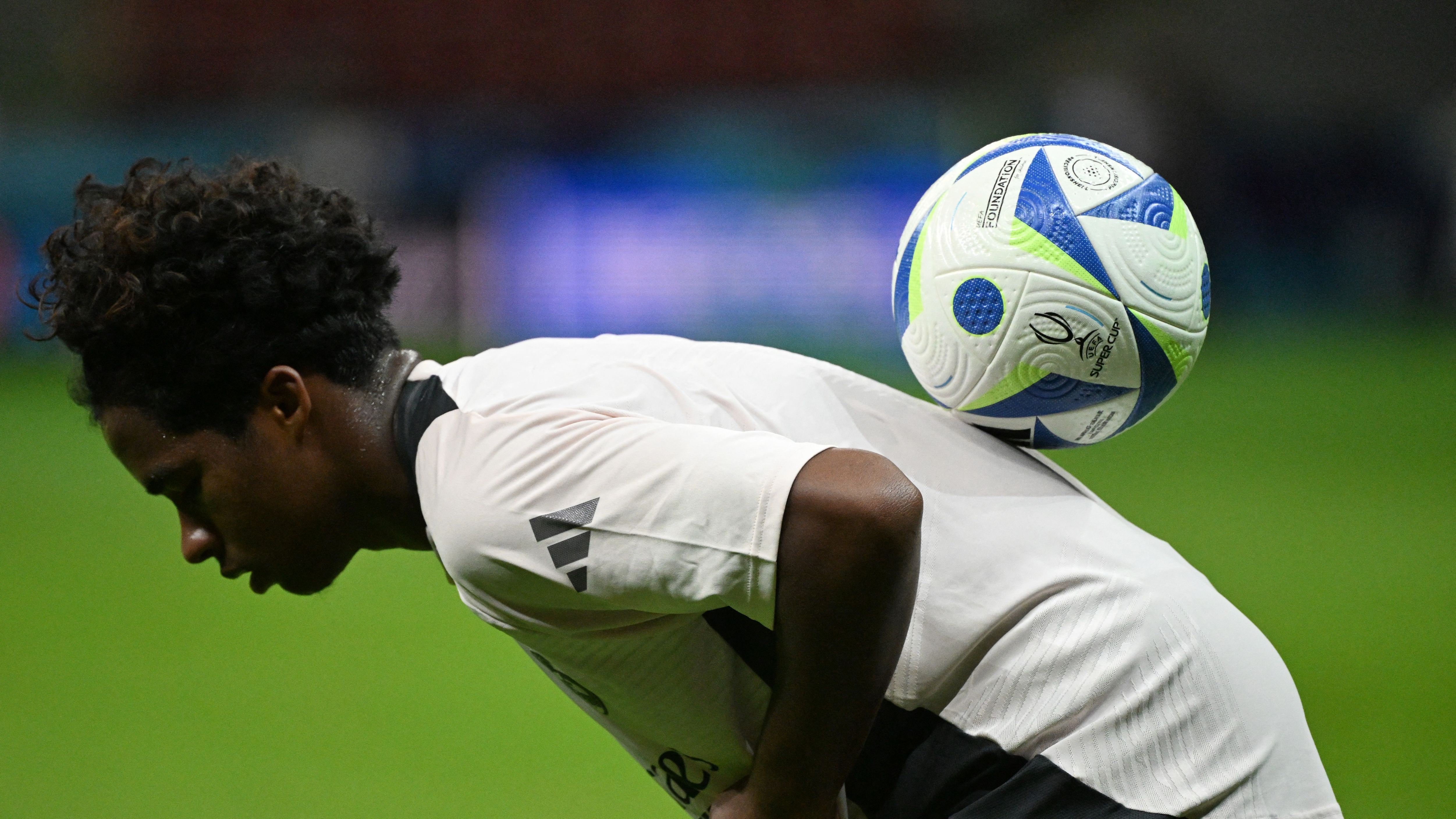 FBL-EUR-SUPERCUP-2024-TRAINING