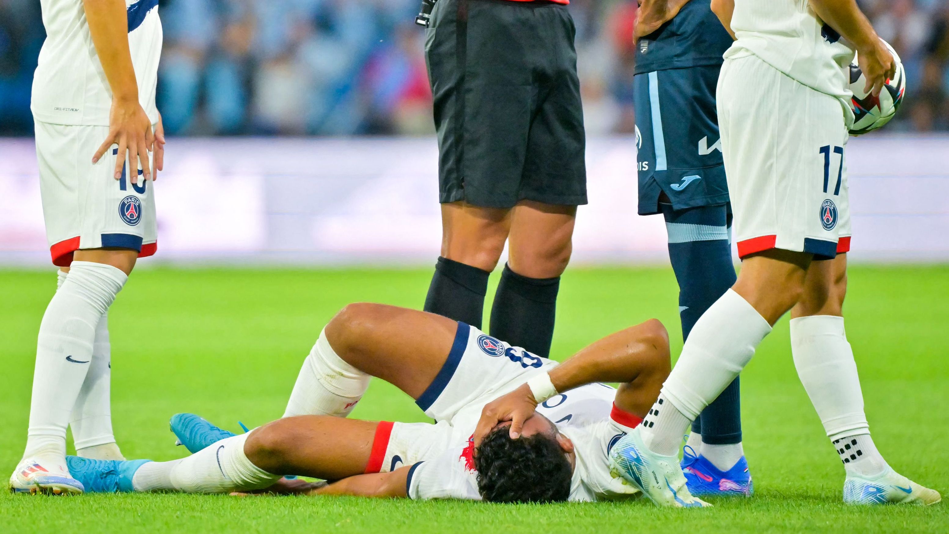 TOPSHOT-FBL-FRA-LIGUE1-LE HAVRE-PSG