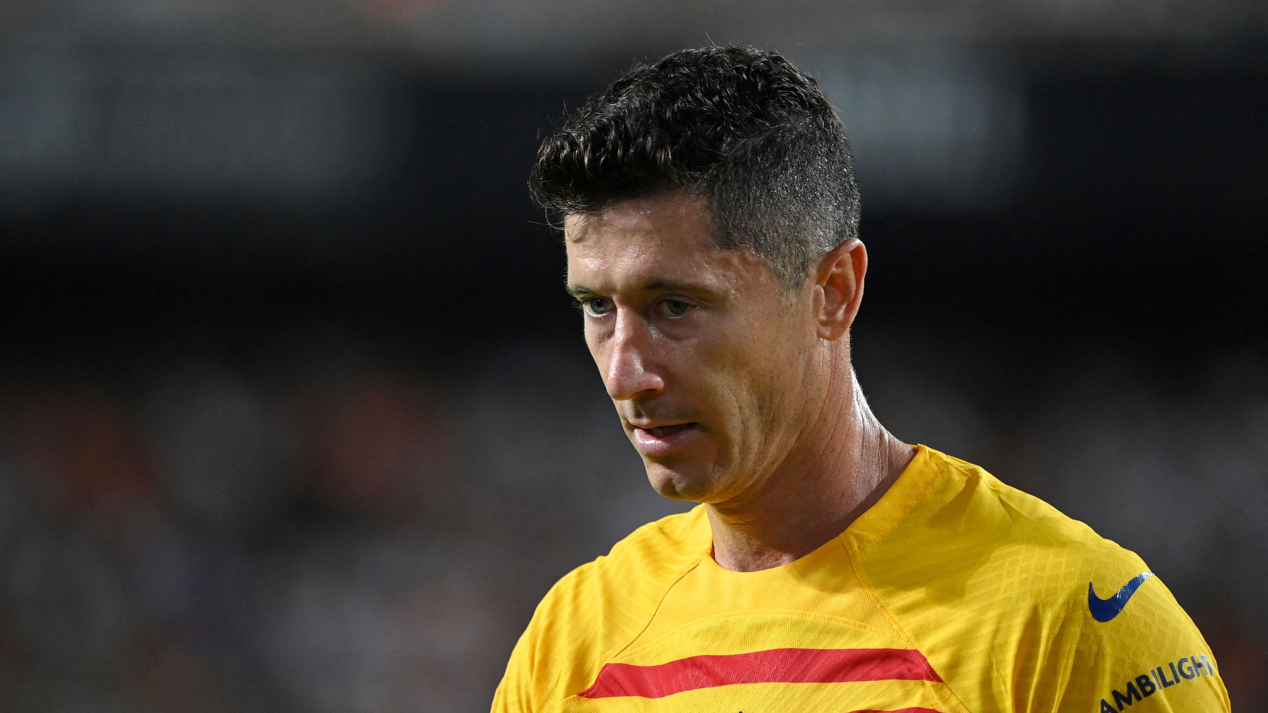 FBL-ESP-LIGA-VALENCIA-BARCELONA