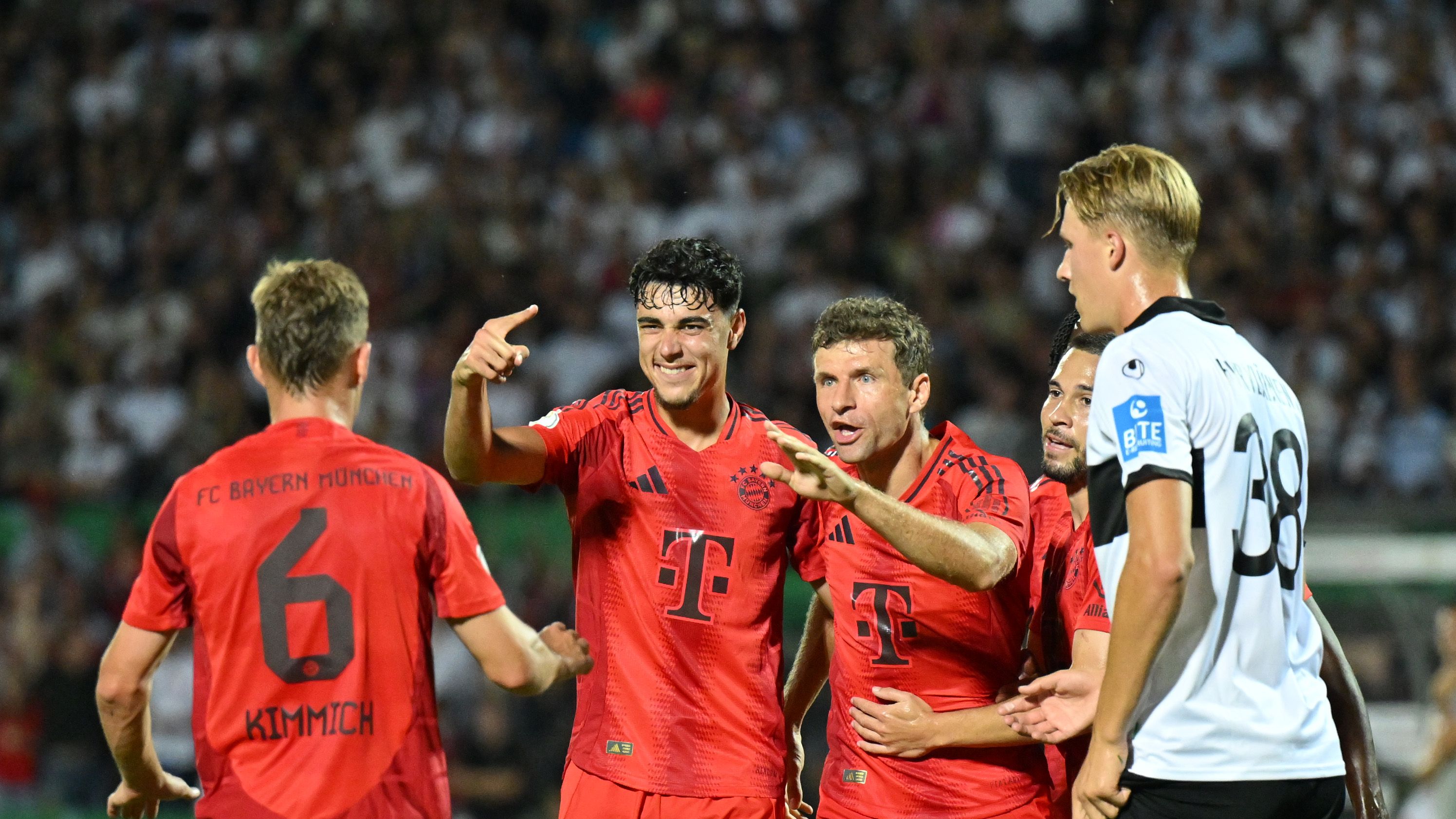 SSV Ulm 1846 v FC Bayern München - DFB-Pokal