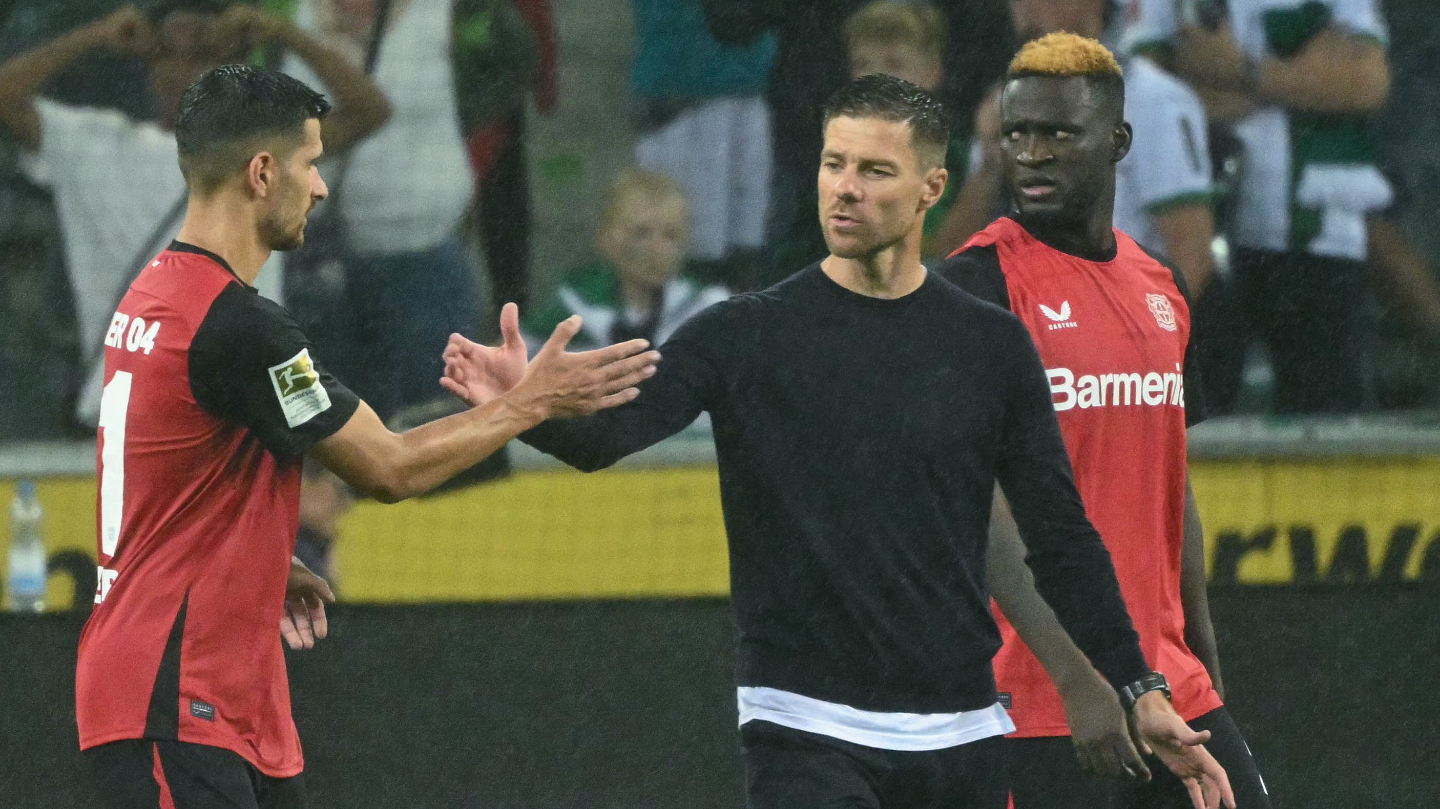 FBL-GER-BUNDESLIGA-MOENCHENGLADBACH-LEVERKUSEN