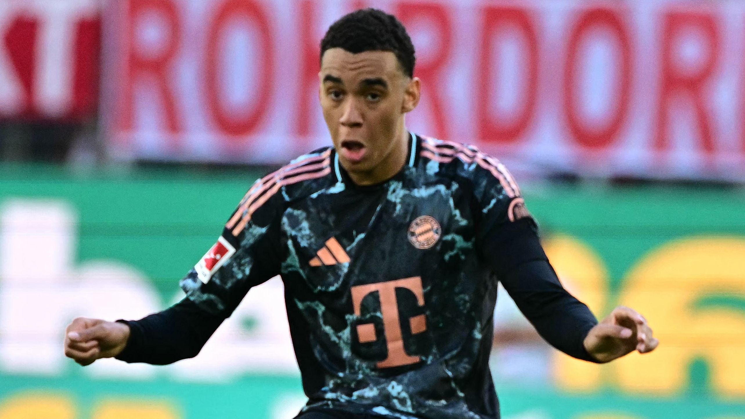 FBL-GER-BUNDESLIGA-WOLFSBURG-BAYERN MUNICH