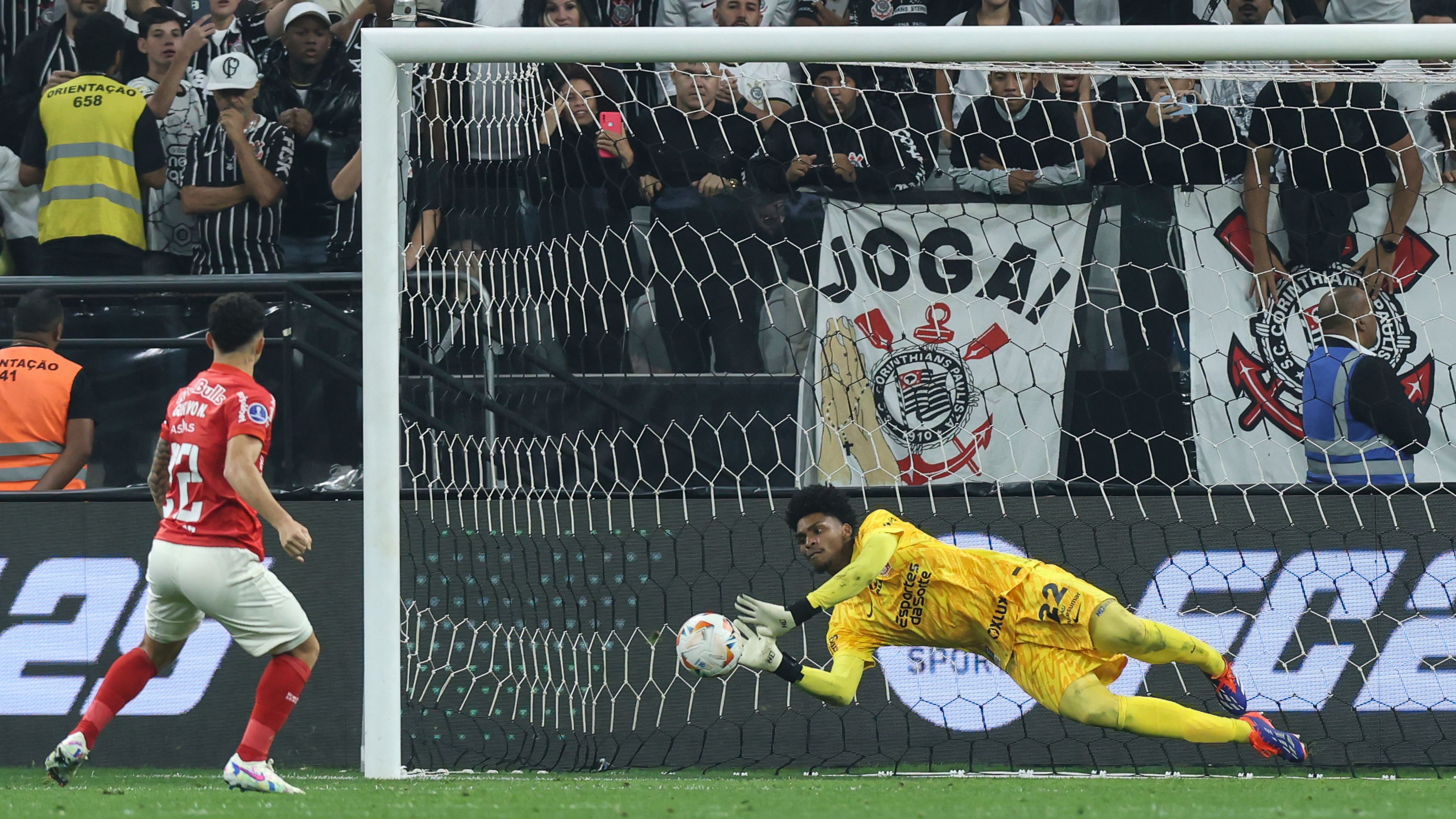 Corinthians v Bragantino - Copa CONMEBOL Sudamericana 2024