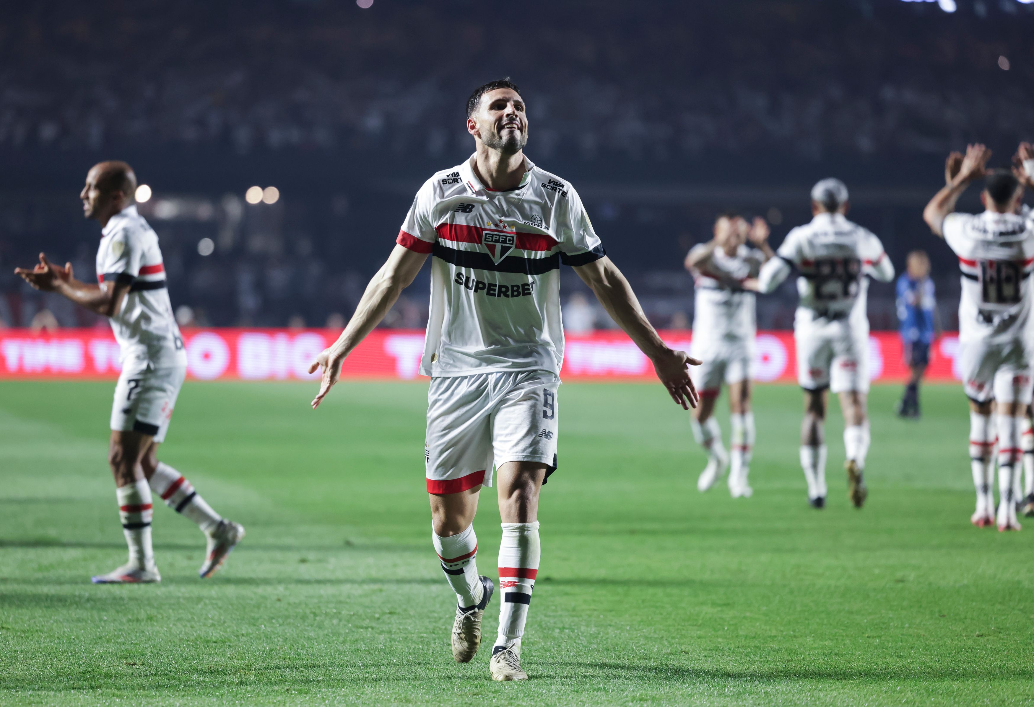 Sao Paulo v Nacional - Copa CONMEBOL Libertadores 2024