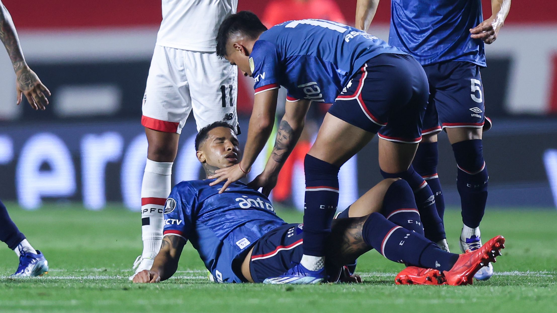 Sao Paulo v Nacional - Copa CONMEBOL Libertadores 2024