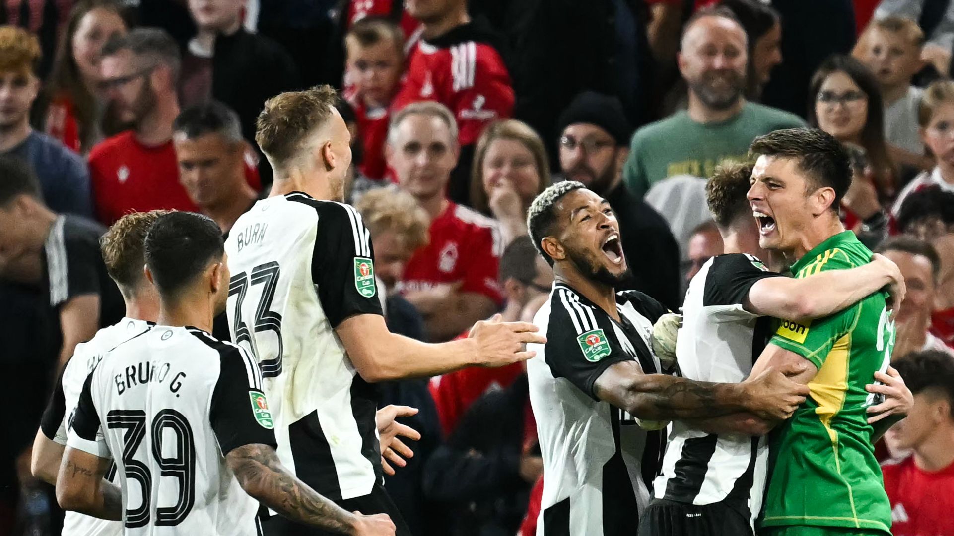 FBL-ENG-LCUP-NOTTINGHAM FOREST-NEWCASTLE