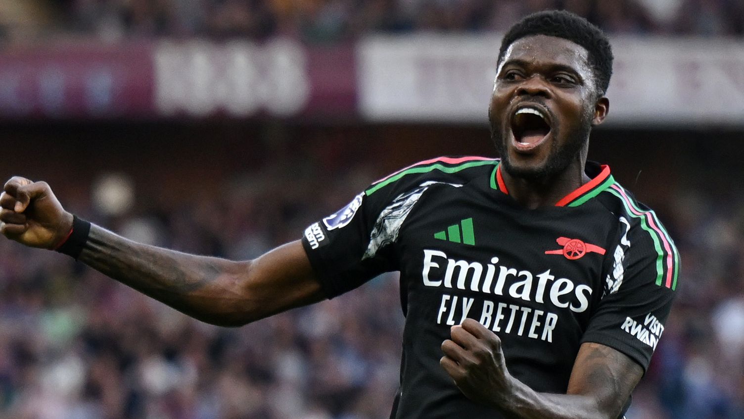 Aston Villa FC v Arsenal FC - Premier League