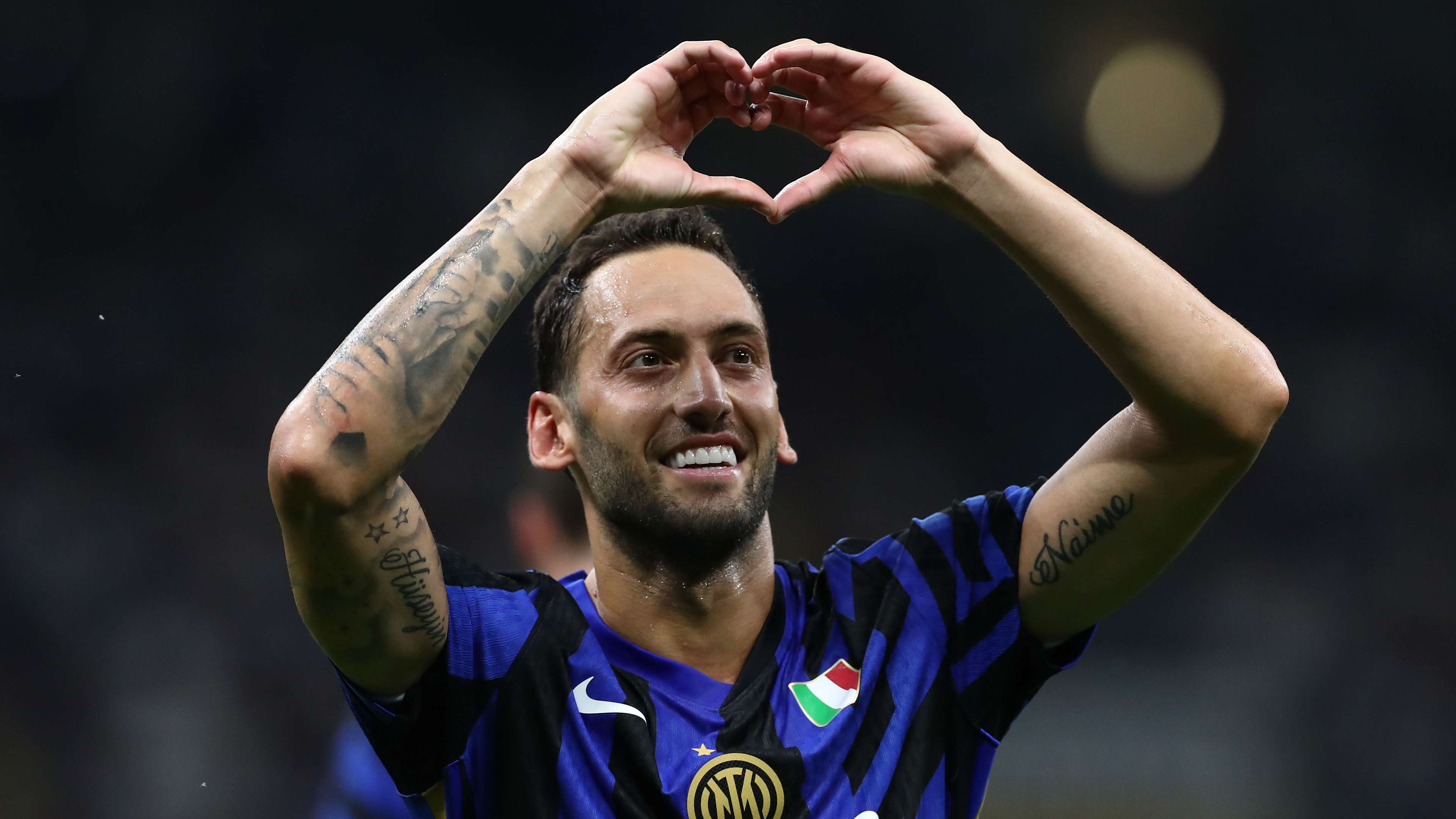 Son haberler, transfer söylentileri ve son dakika hikayeleri Hakan  Çalhanoğlu | Goal.com Türkçe